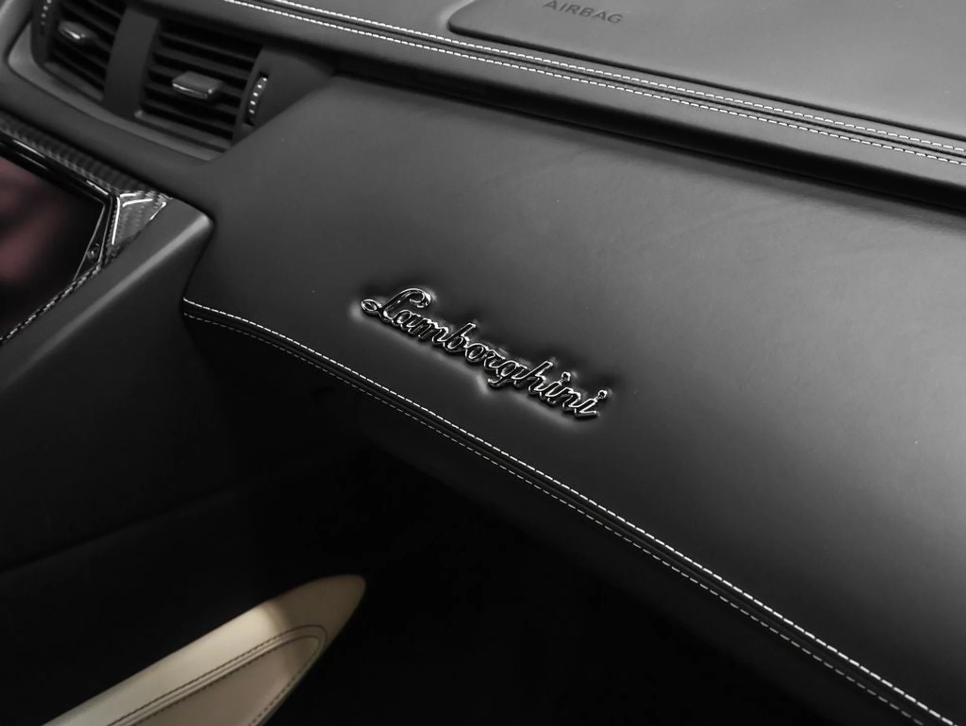 mph025_402756720_26_f13a3608c5