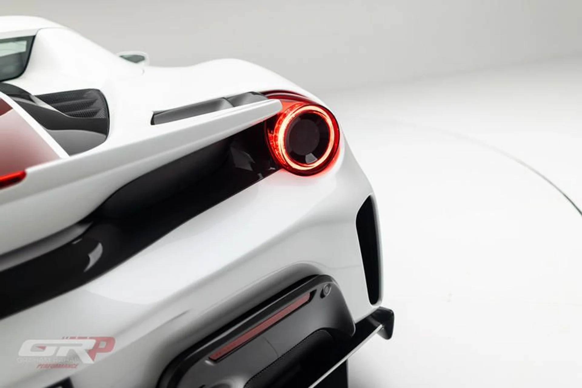 mph025_4029018567_306695_E4_A289_4648_8933_C7918553_E15_B_2639e06289