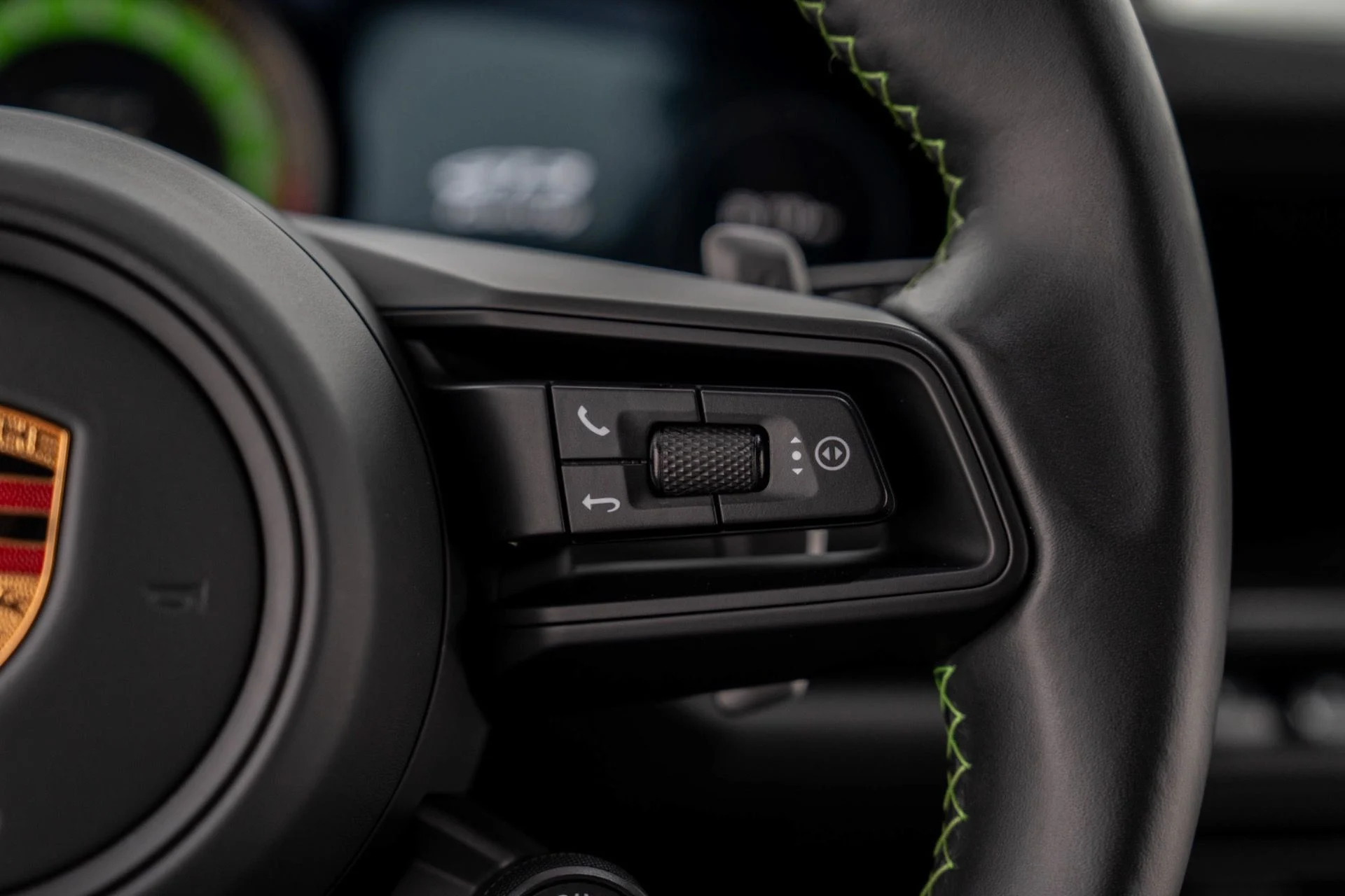 mph025_4031102058_Used_2022_Porsche_911_GT_3_Touring_1775584406_aa44f65cc3