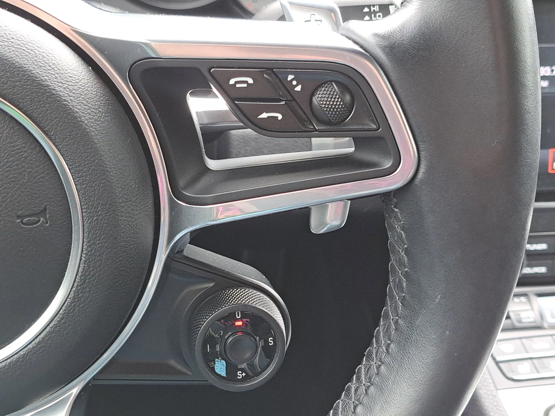 mph025_4033901244_205879ebc7a39b18ceef6f6a925dc04ex_9c3ffdc836