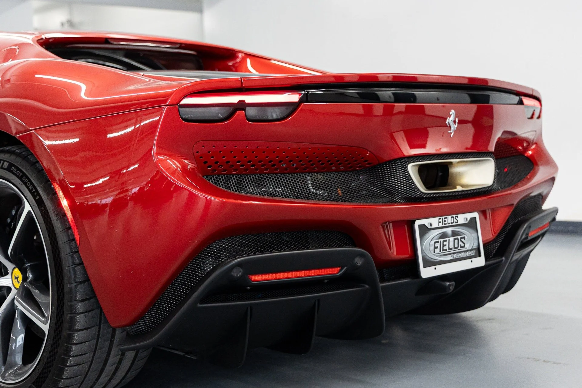 mph025_4043865659_12d8225eb84a560266fc9a284fc43693x_d6be9d03b6