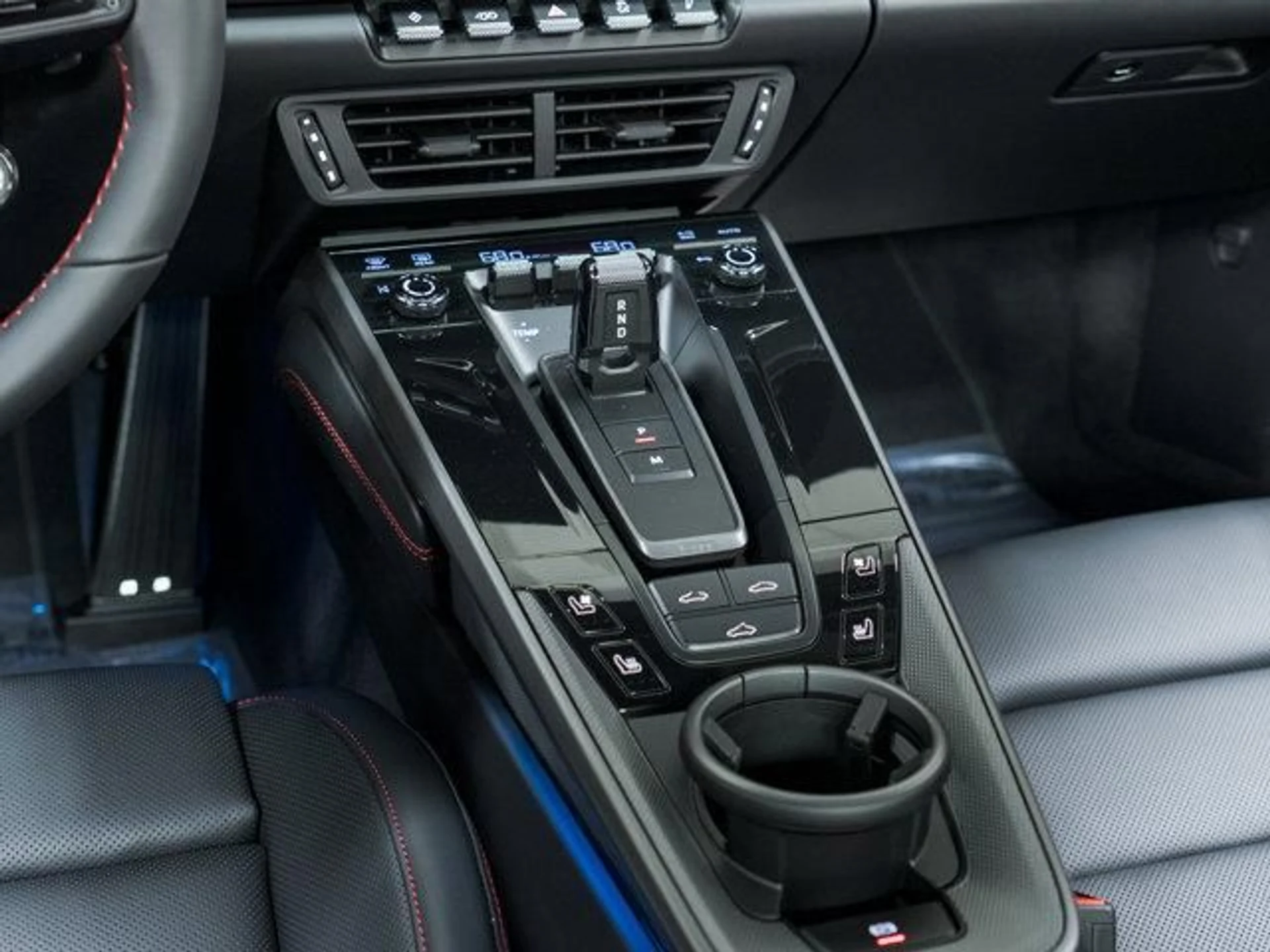 mph025_4055724482_t_XMX_18_LV_Tsuzt5be8twa_U_Bv_ID_2s_bd48d09109