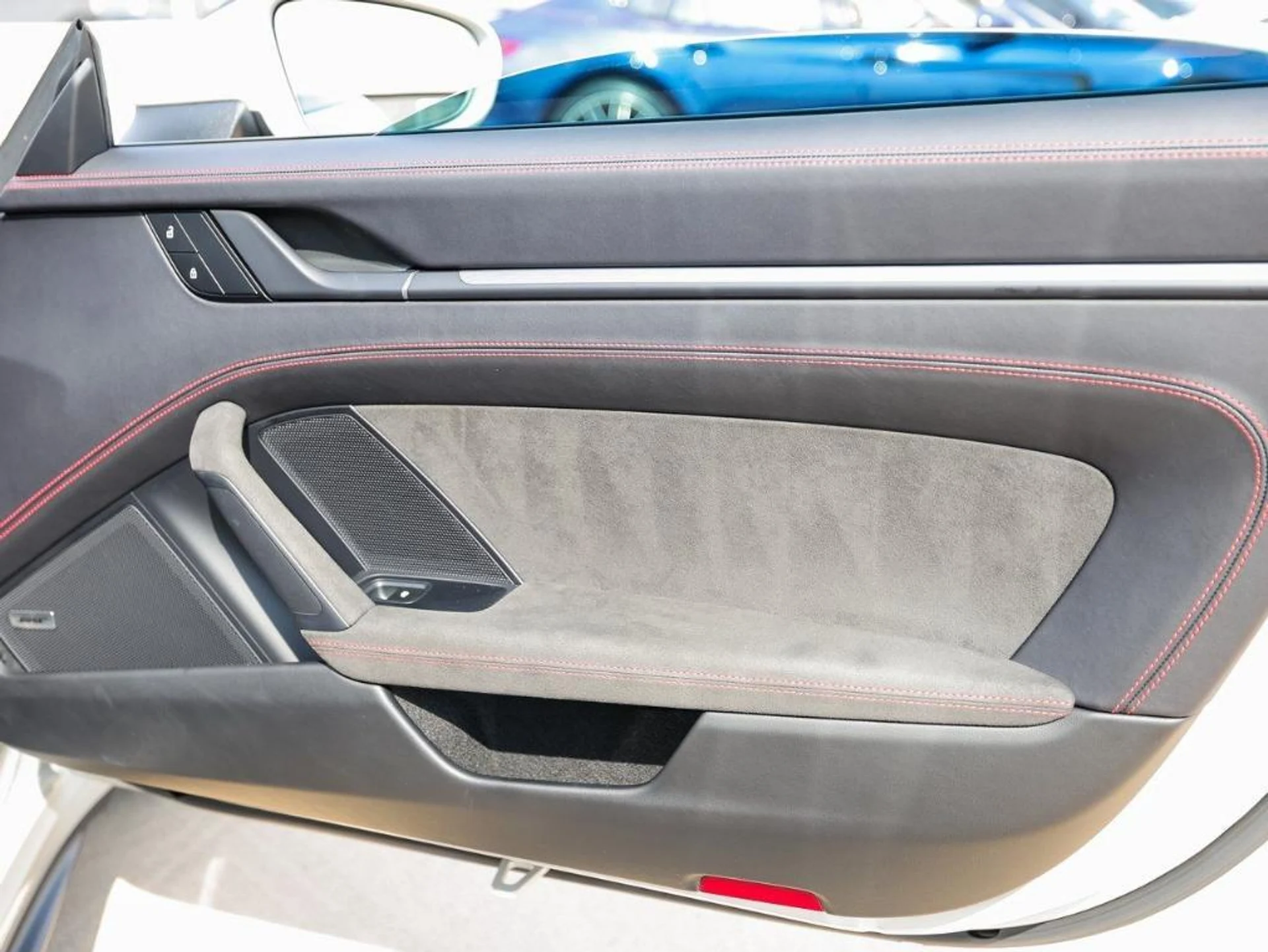 mph025_4064080360_st_AWW_1f2_GFIXC_wy_Zy7_U_Py_EI_4_U_4331b7eb6a