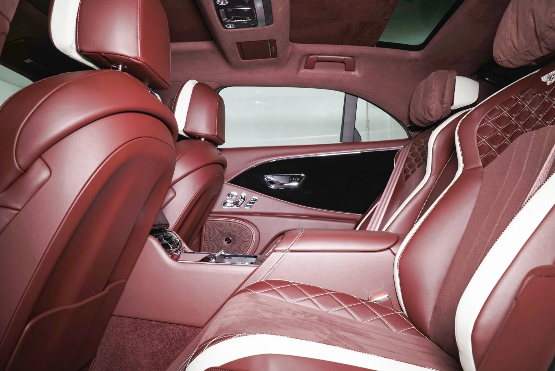 mph025_4067088131_Used_2024_Bentley_Flying_Spur_Speed_1785767297_f606049812
