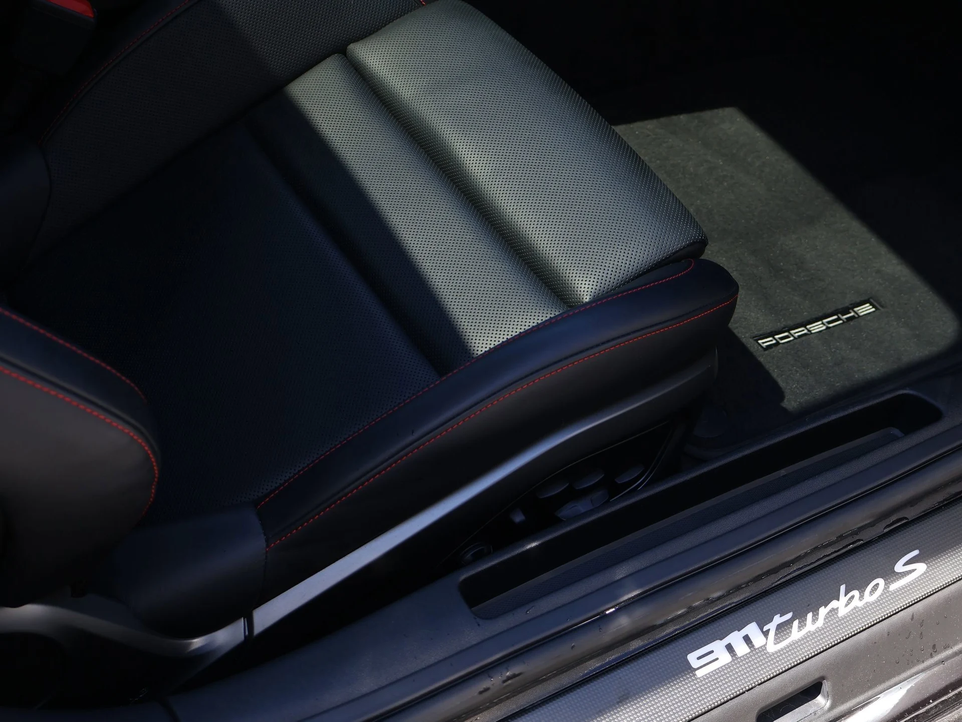 mph025_4068139930_03a5c5d175567433a4826e9b6817441b_3c035f2bd7