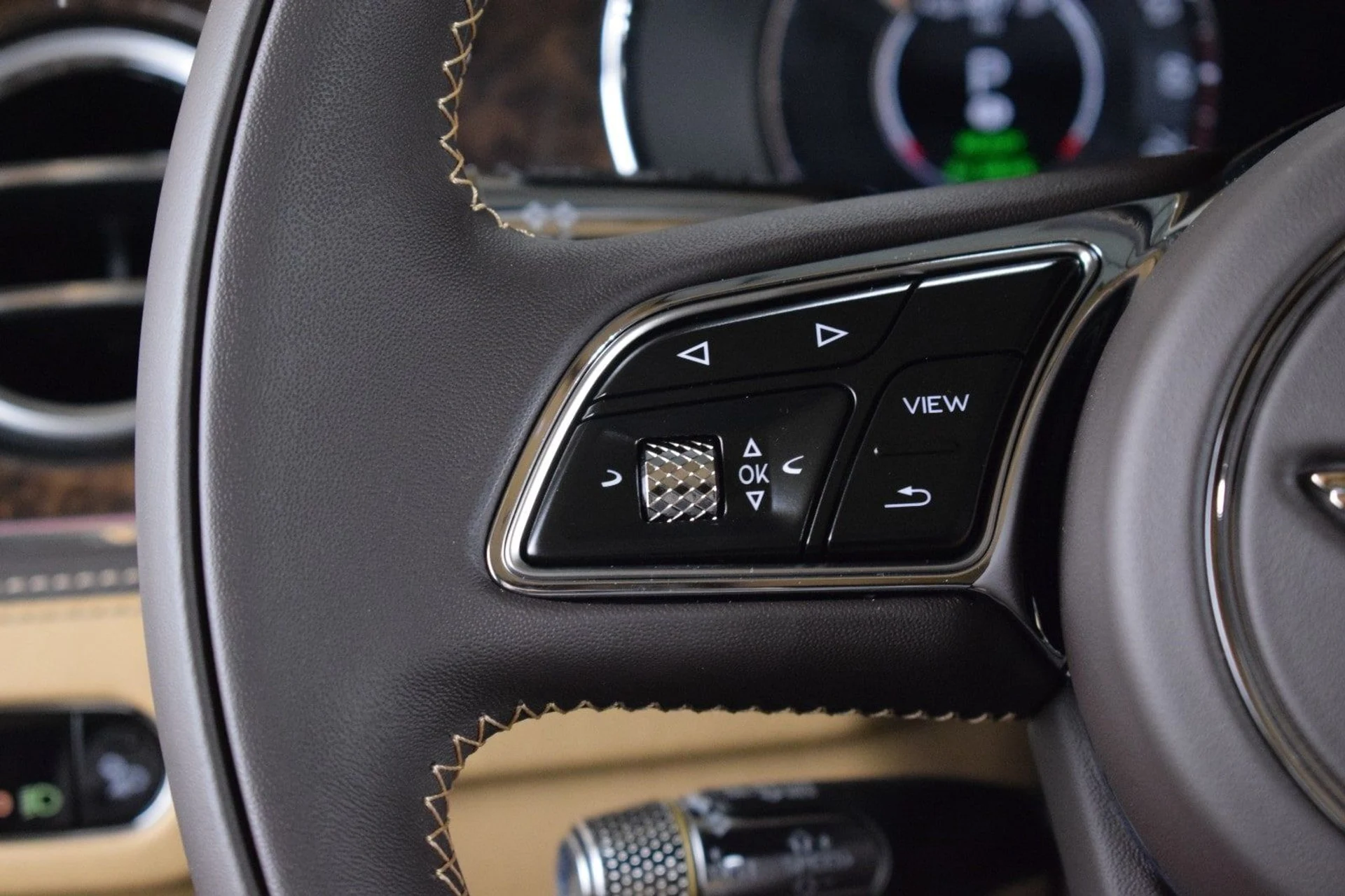 mph025_4069480629_f9c39fd4092a48d945fac0c89fe59da7x_e87ffd56ef