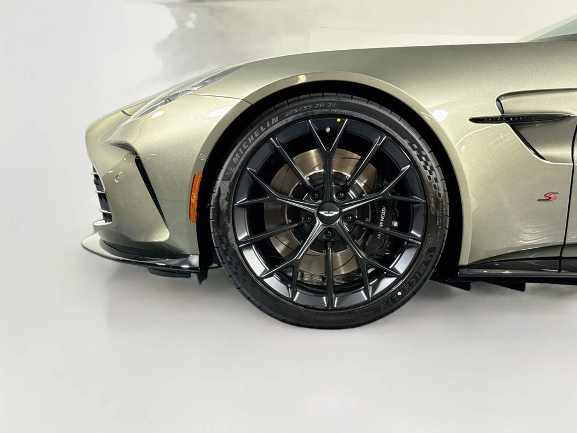 mph025_4072043621_new_2026_aston_martin_vantage_scoupe_11350_23067157_26_1024_c838669d37