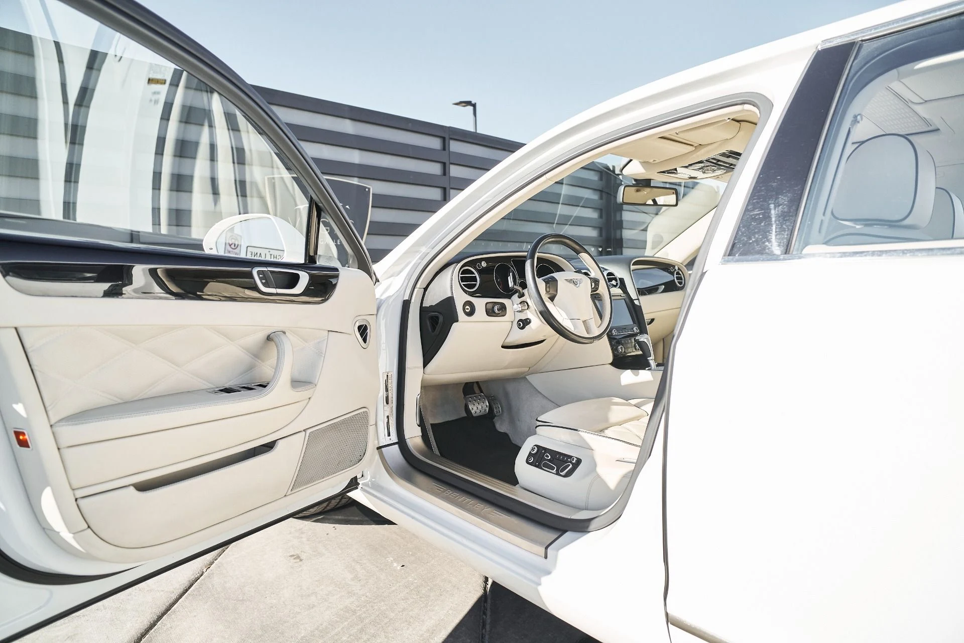 mph025_4072341440_Used_2012_Bentley_Continental_Flying_Spur_1765853761_61ec043c42