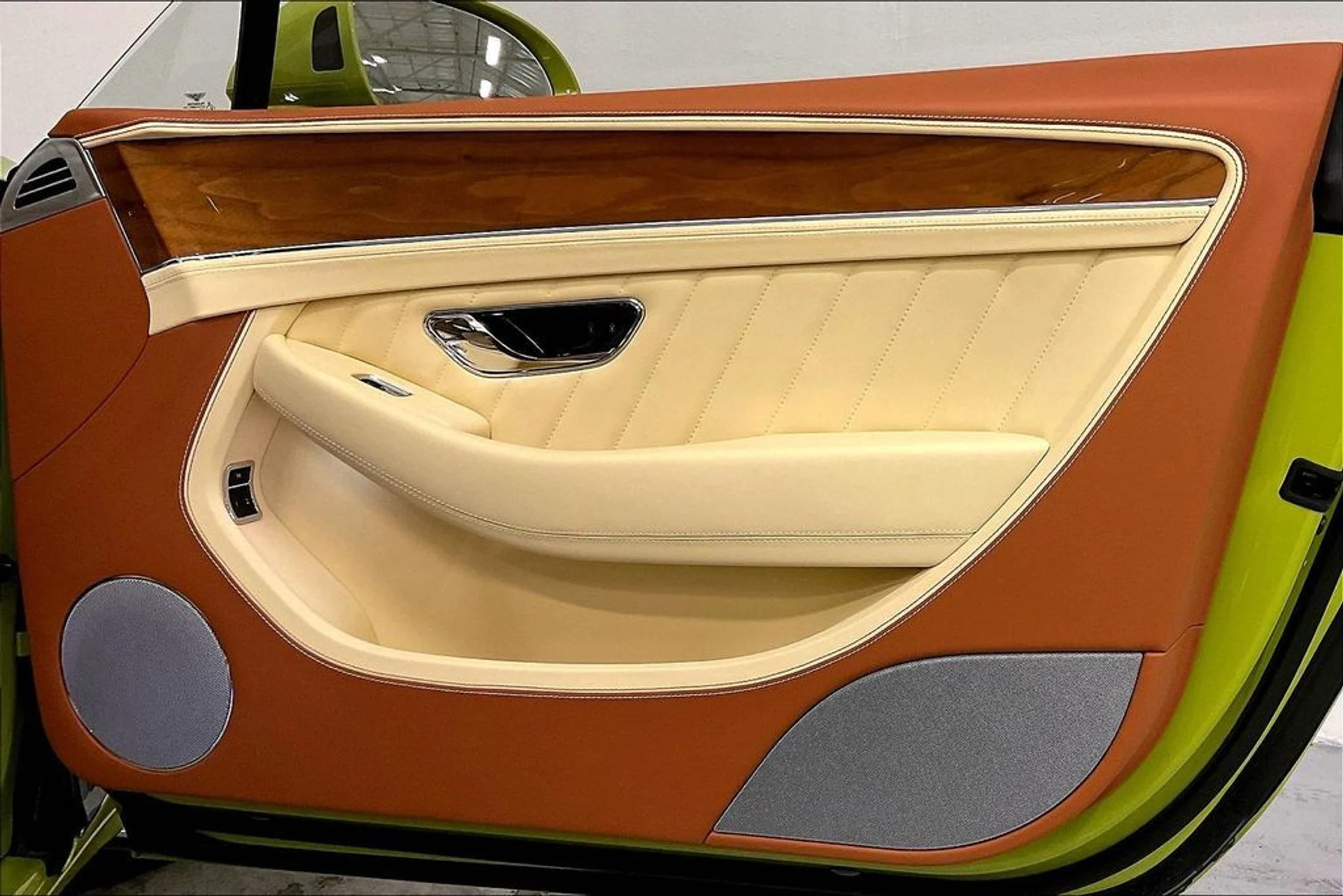 mph025_4074017892_5d173a7945e51816d4dd7a722244b153x_20890b3fed