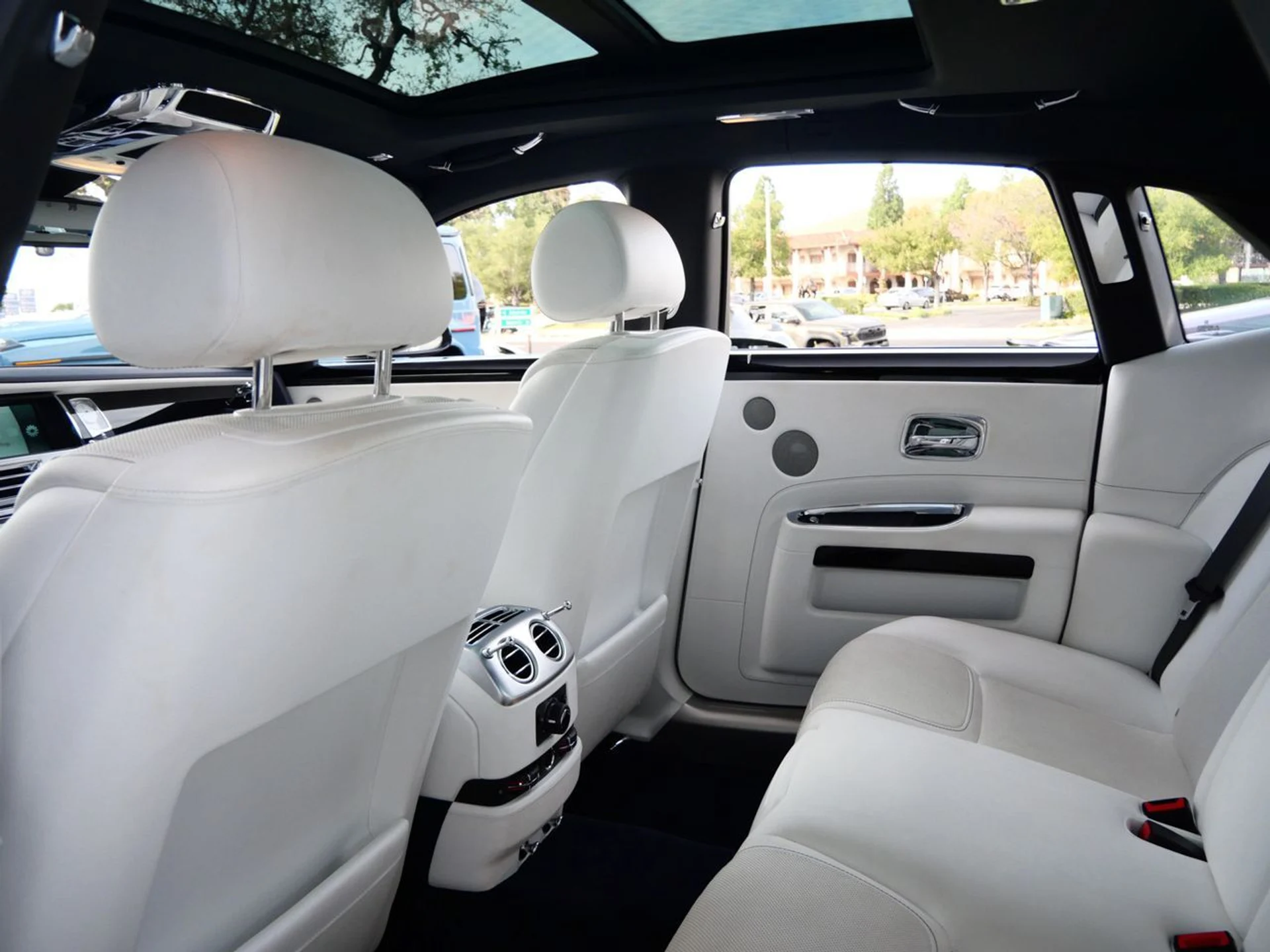 mph025_4074617847_19ee7f3a048c7a2d8a3640fa61e6cdabx_e20f3c953b