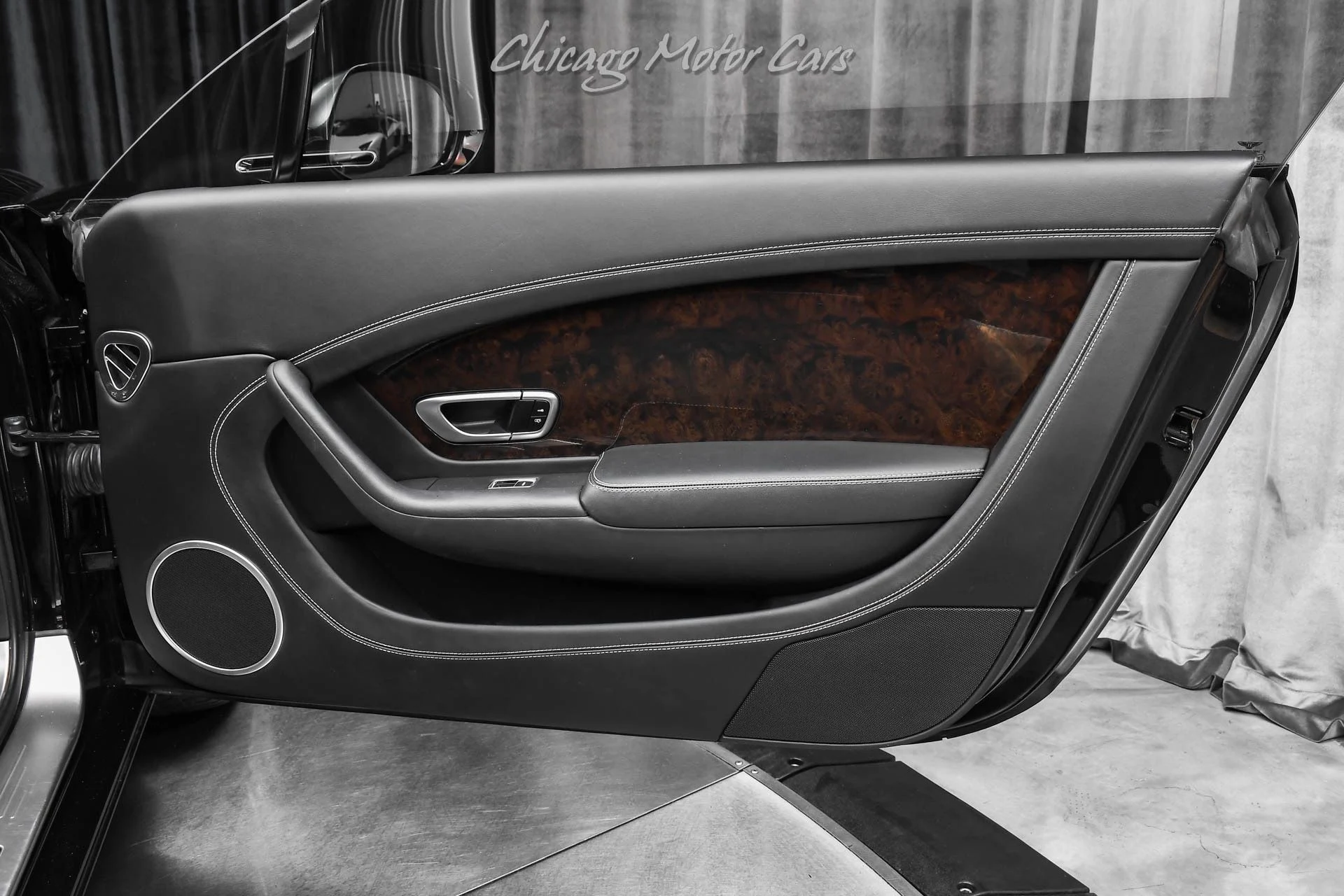 mph025_4076141369_13079_p26_l_d00ee3322c