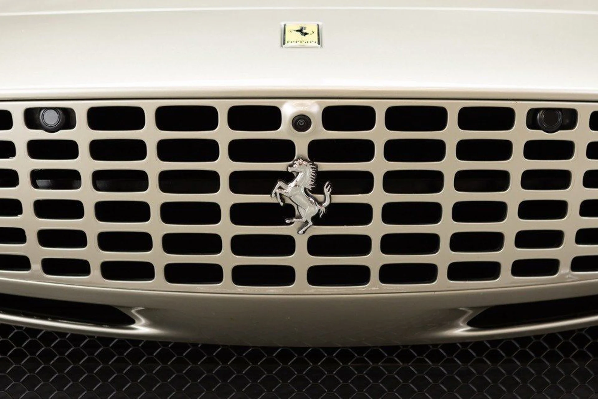 mph025_4089712870_1e3d2cb19b3a44a1b0c940c61431b7d6_91b383335f