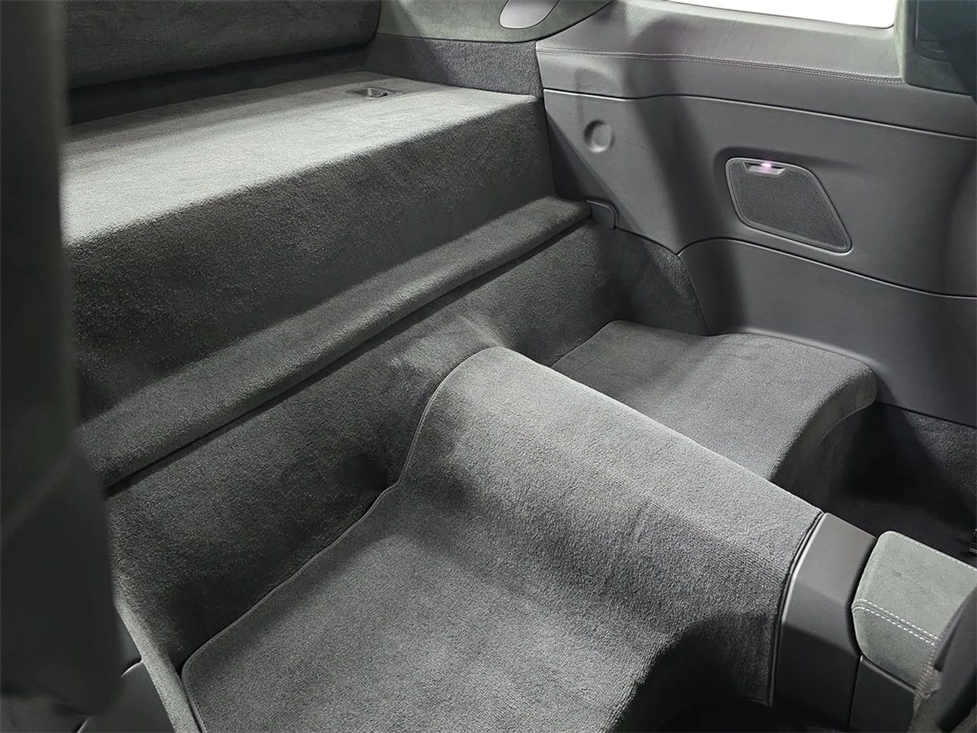 mph025_4090556634_2b2fefc034796e1dc20a1c4b83276211_f38013e669