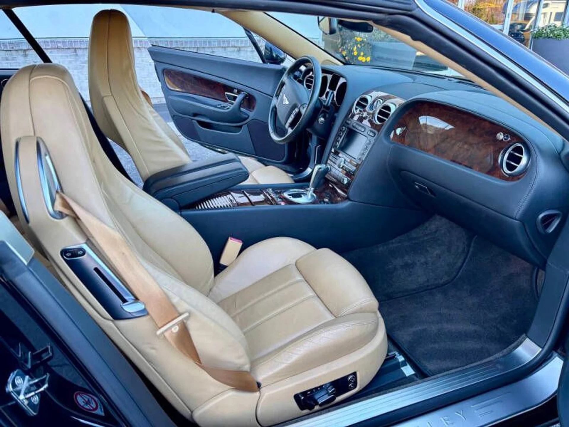 mph025_4094524564_2007_bentley_continental_gt_awd_2dr_convertible_59fc13449b