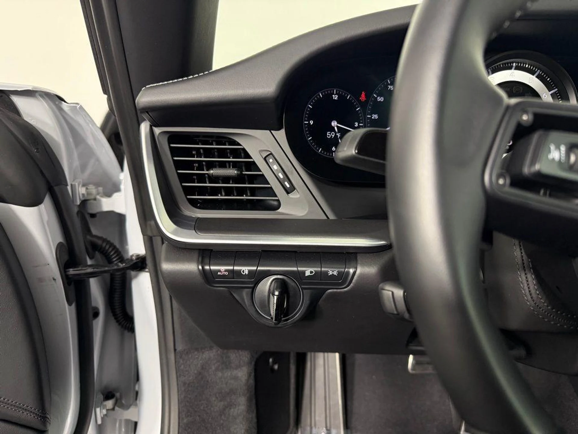 mph025_409505195_Ah_Wju_NN_2r_Sg_W2k_Fpqib_Cg_Fv1_M2s_a48020a29a