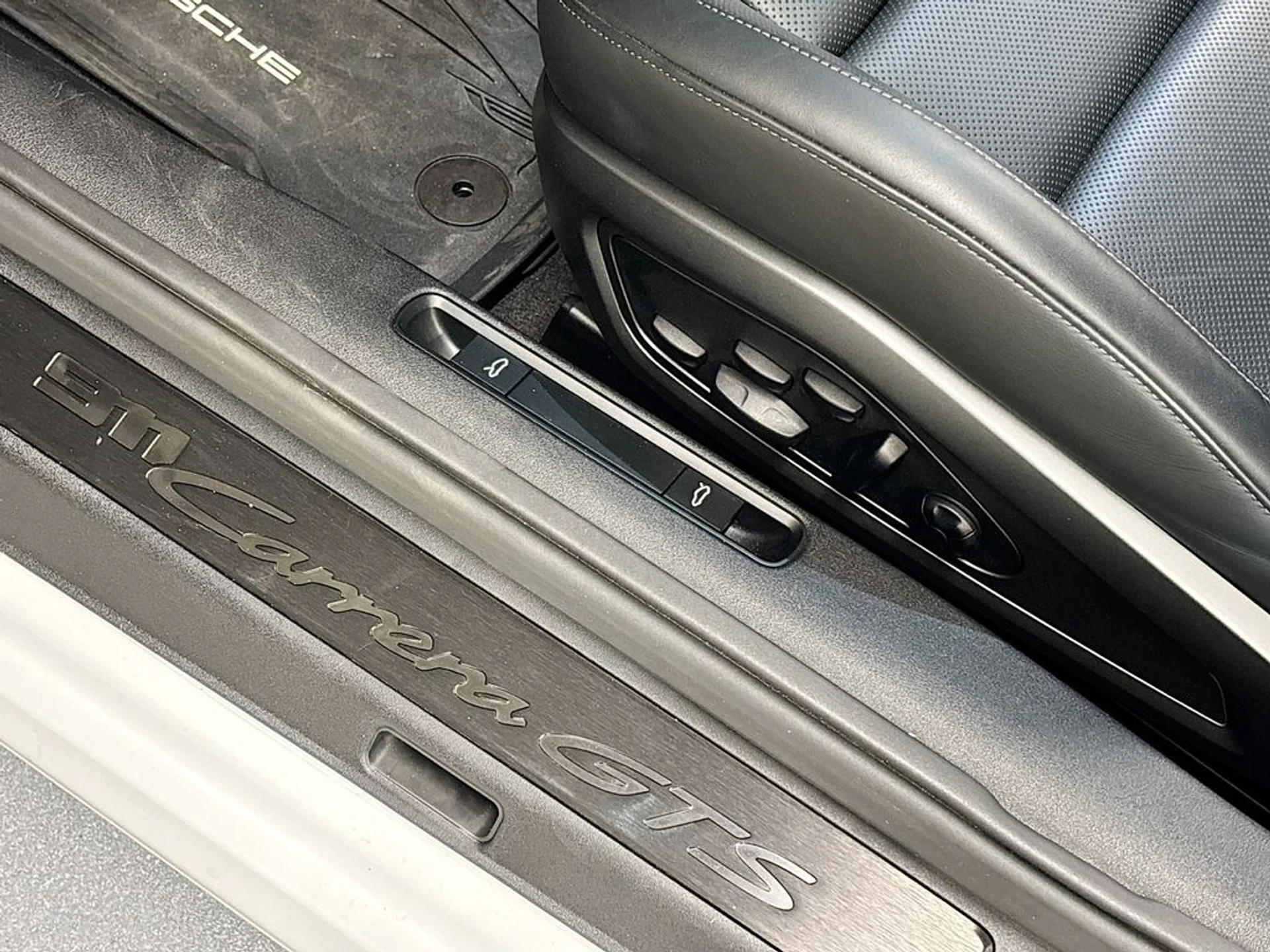 mph025_4103974313_b0388d6fee948123bd31c447cf6803ff_4f85bad2ee