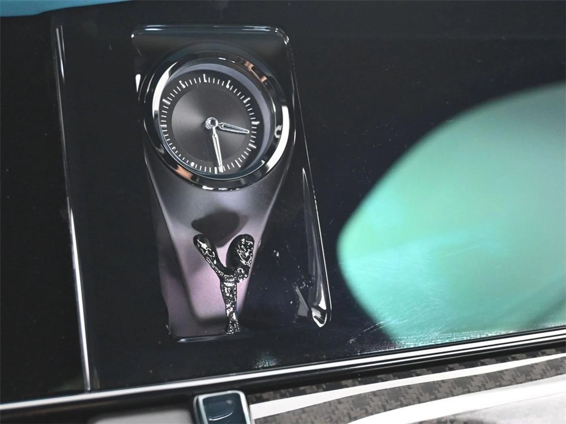 mph025_4112358731_ghl_Ba3_O5_Xvbx9x9_Y5yvz_WT_Xw_Lg_9755ba54a7