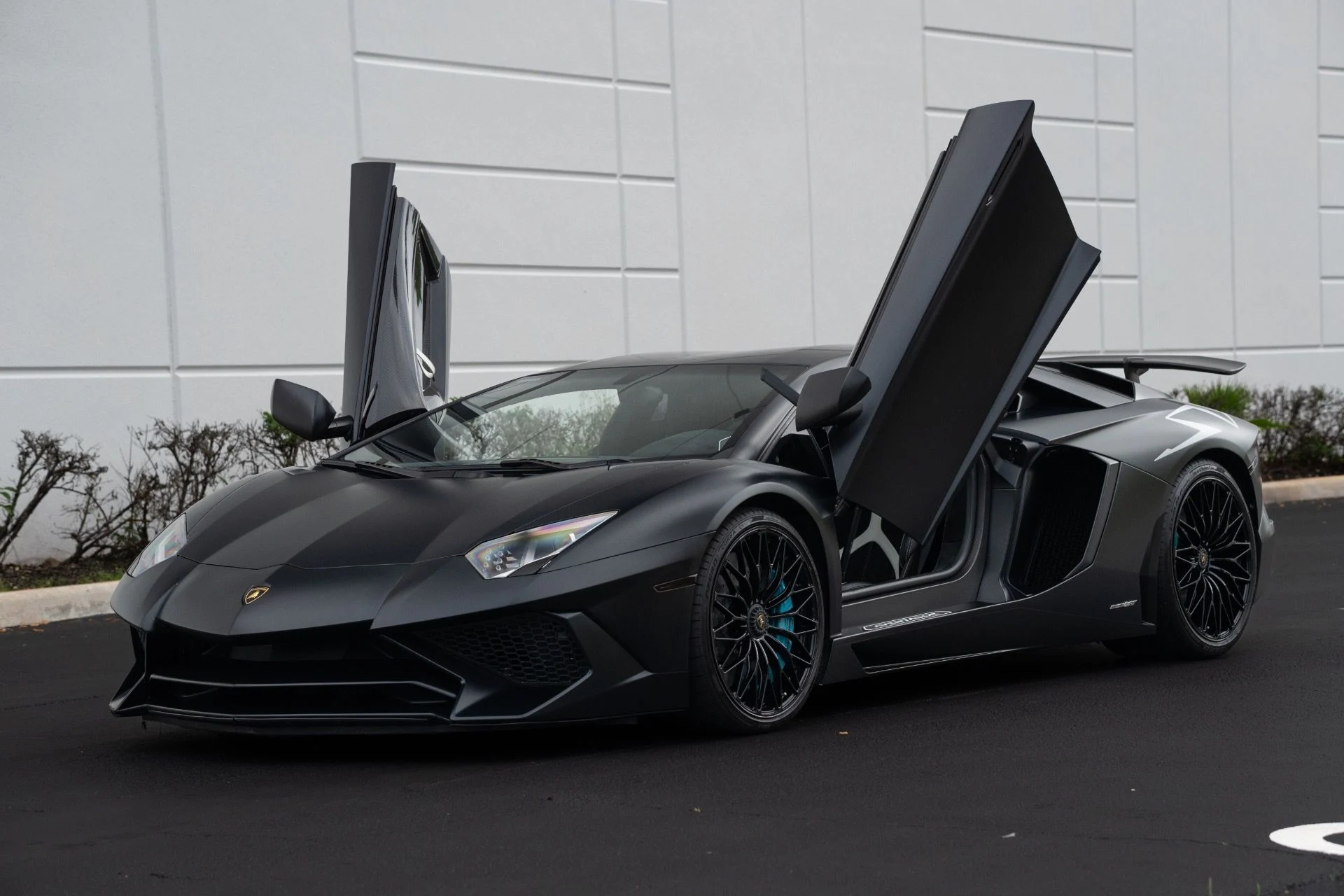 mph025_4116493471_Used_2016_Lamborghini_Aventador_LP_750_4_SV_1768280004_5cfd58f8c1