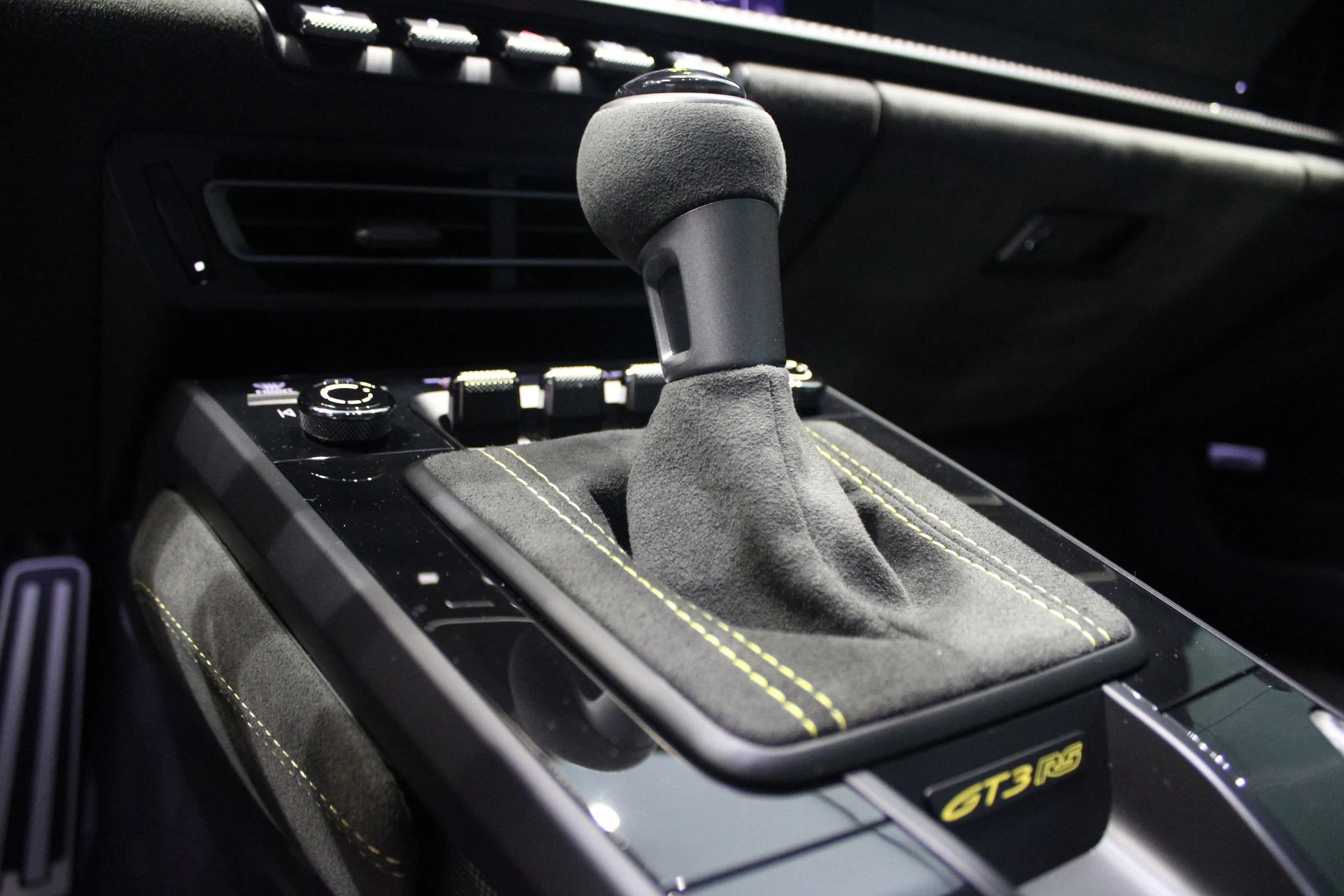 mph025_4116519597_27f998575f650f17889e9907bb6fa7eex_9e8464ed2d