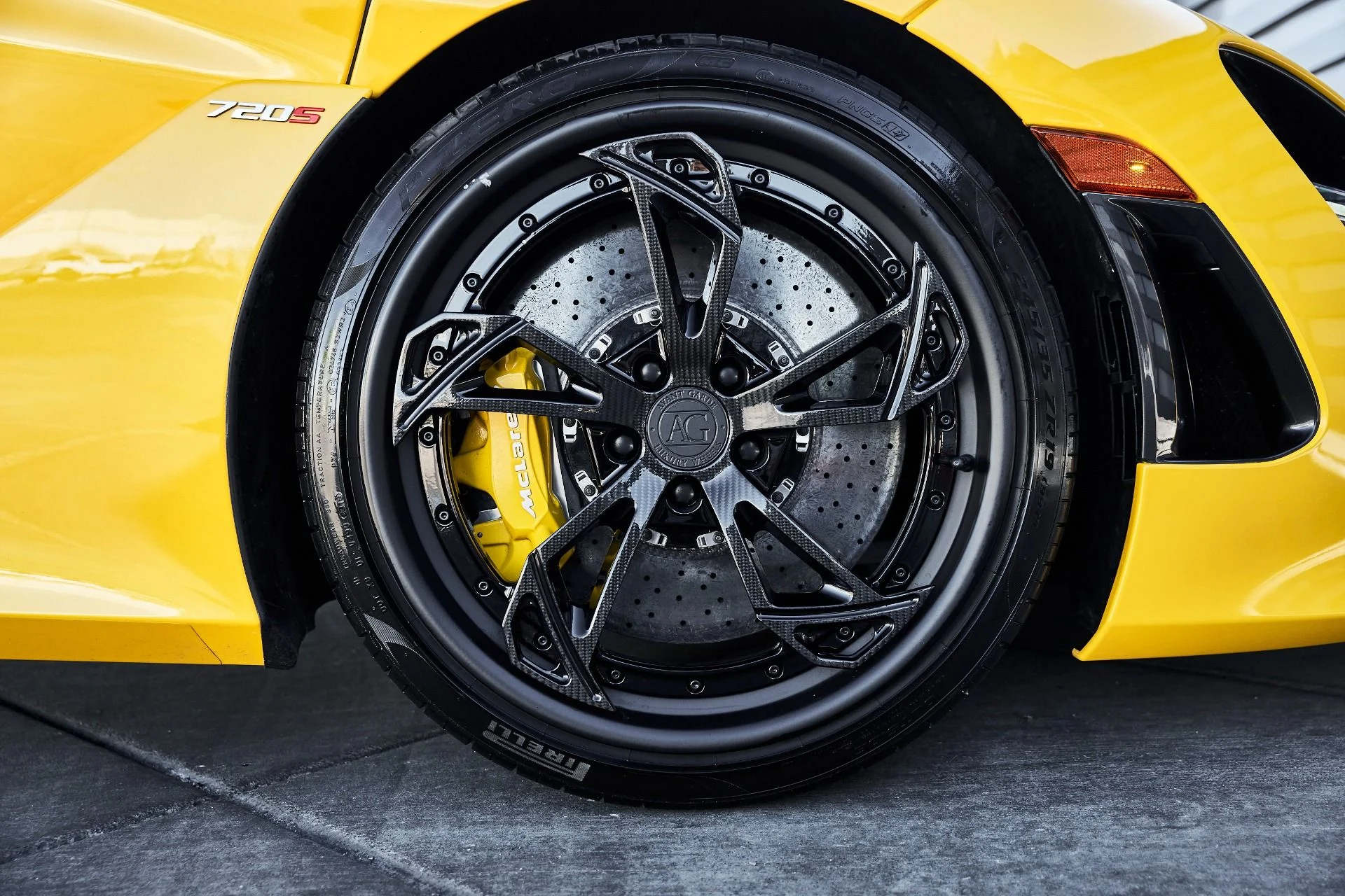 mph025_411760609_Used_2019_Mc_Laren_720_S_1774056690_d5fa6eccba