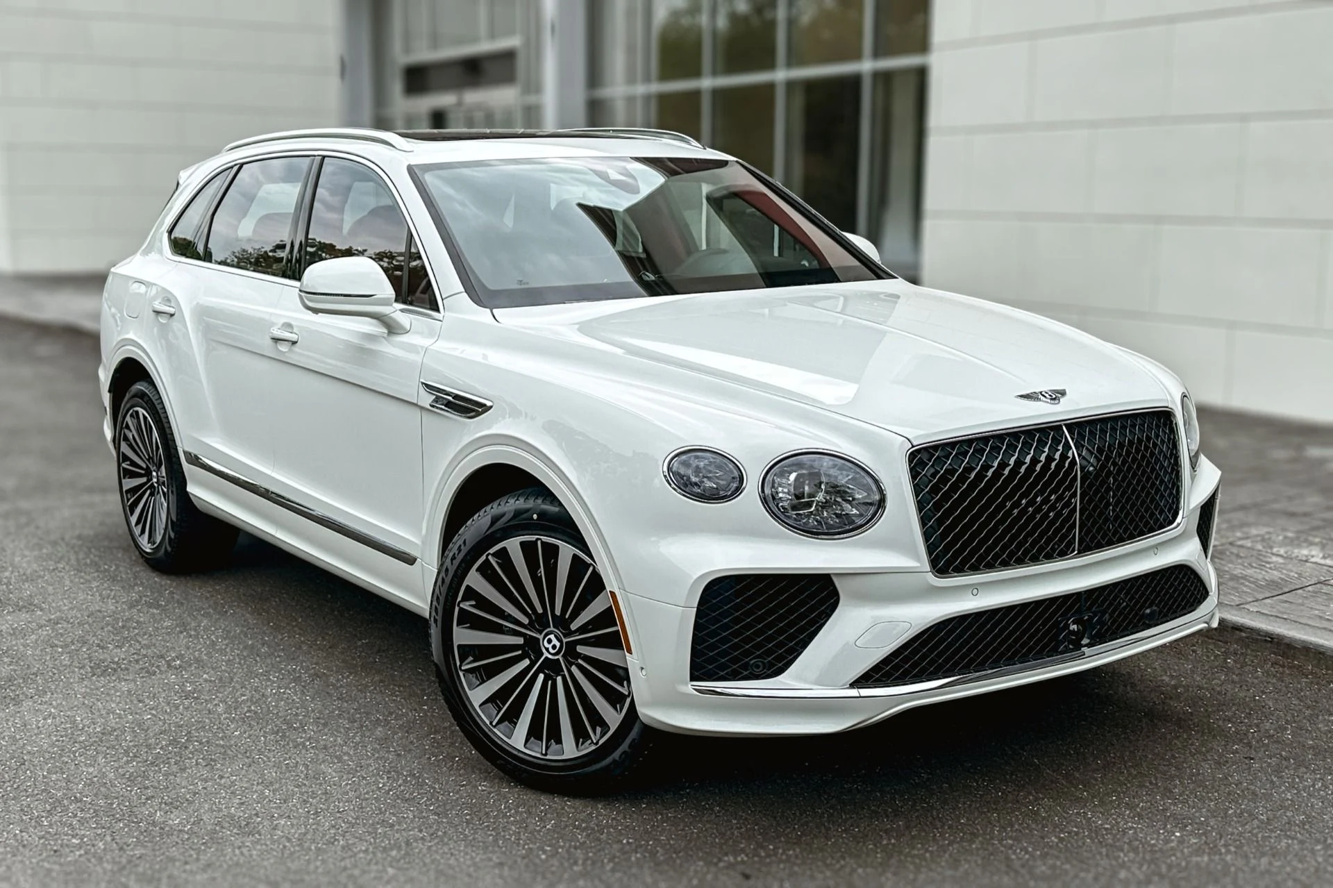 mph025_4119939871_New_2026_Bentley_Bentayga_1779967612_69963f50da