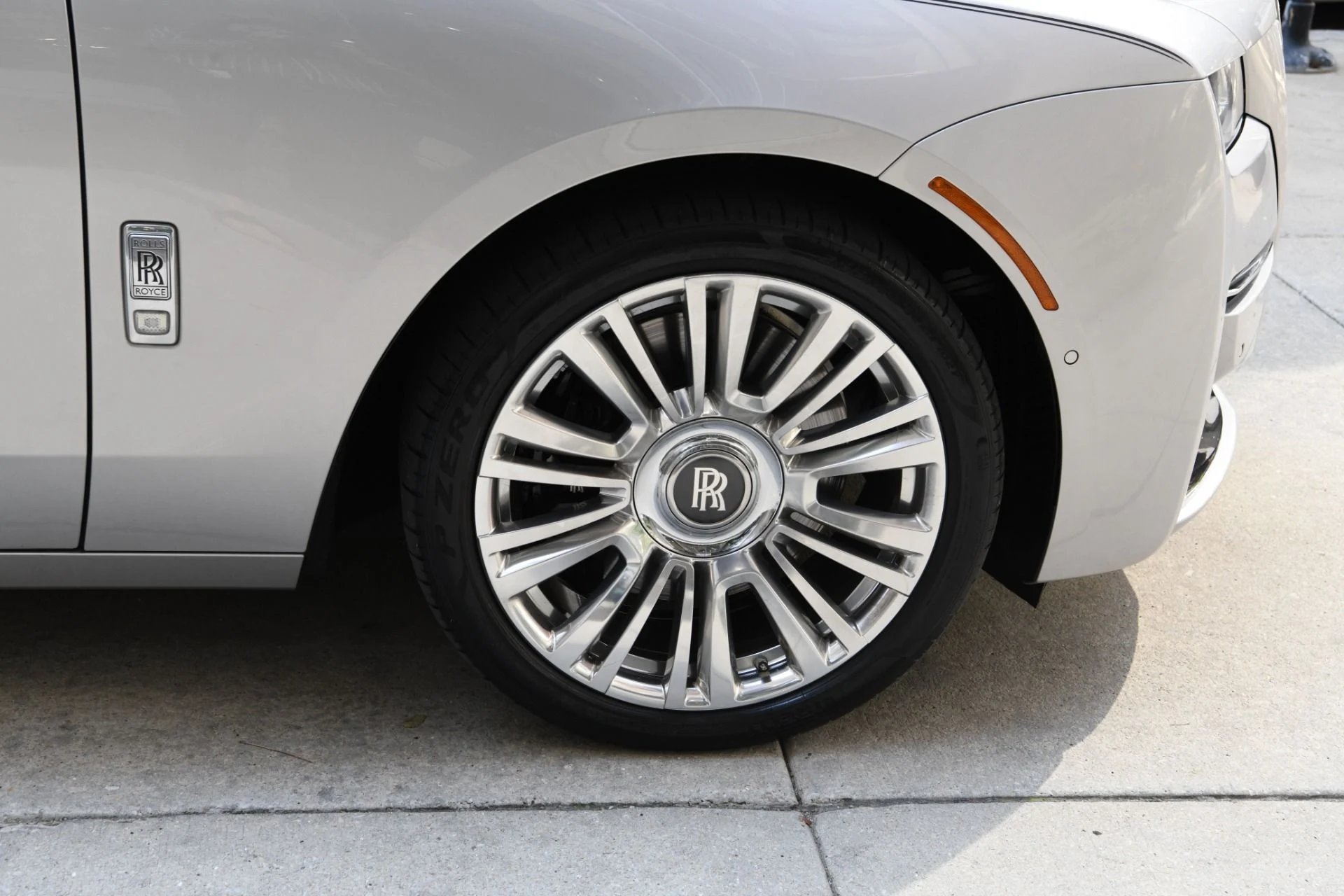 mph025_4127742059_9517_p27_l_b192a939cf