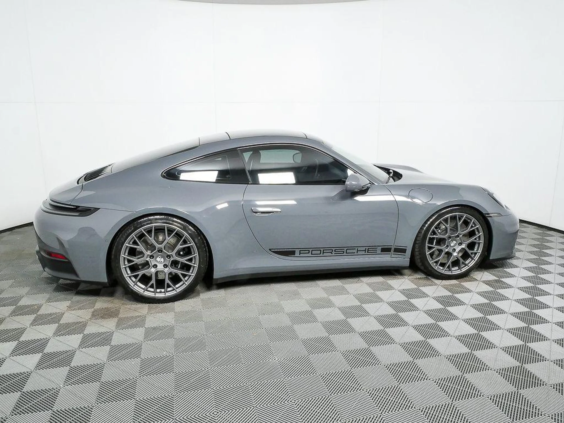 mph025_4128795425_h_GH_Fj_Ax_Ppl_Sa_XJ_4_Z_As_M_Bn_F_Nnc_F4_e34563dbec