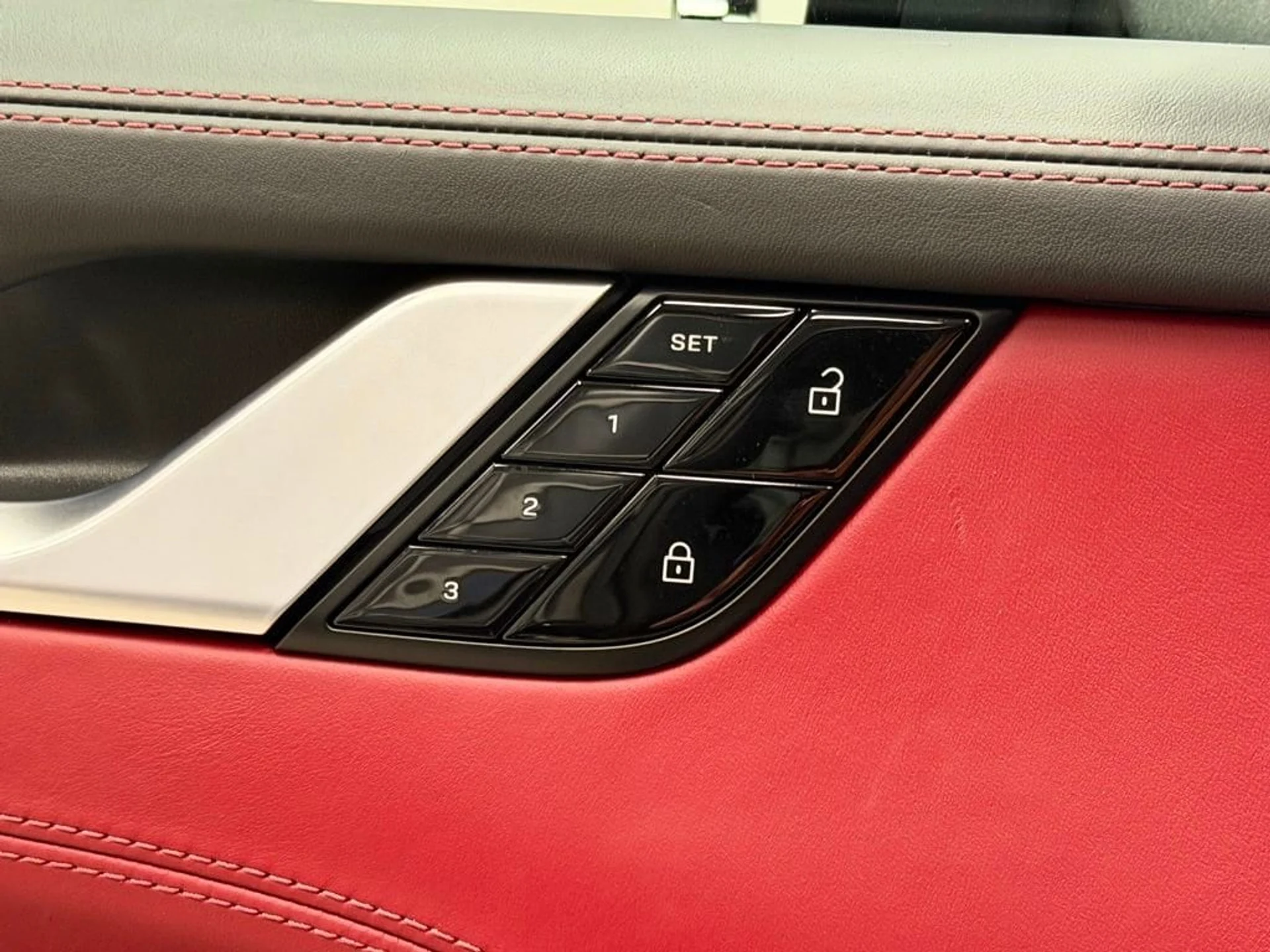 mph025_4137447835_b48bb9e7945f4d33acb3316c3b8b8c44x_7cfe322f60