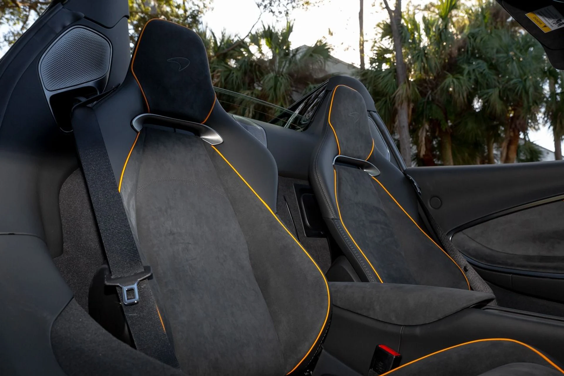 mph025_4146145415_473_p26_l_c6654633cc