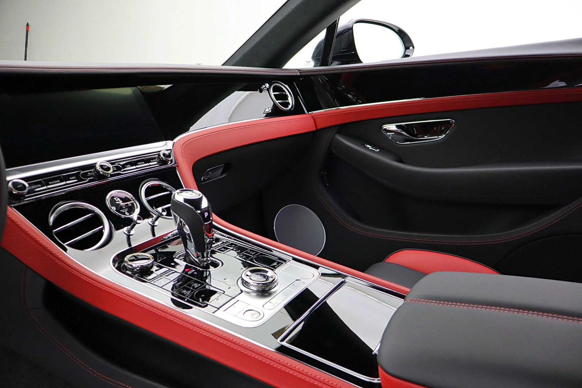 mph025_4148553952_New_2026_BENTLEY_CONTINENTAL_GT_S_93903259b4