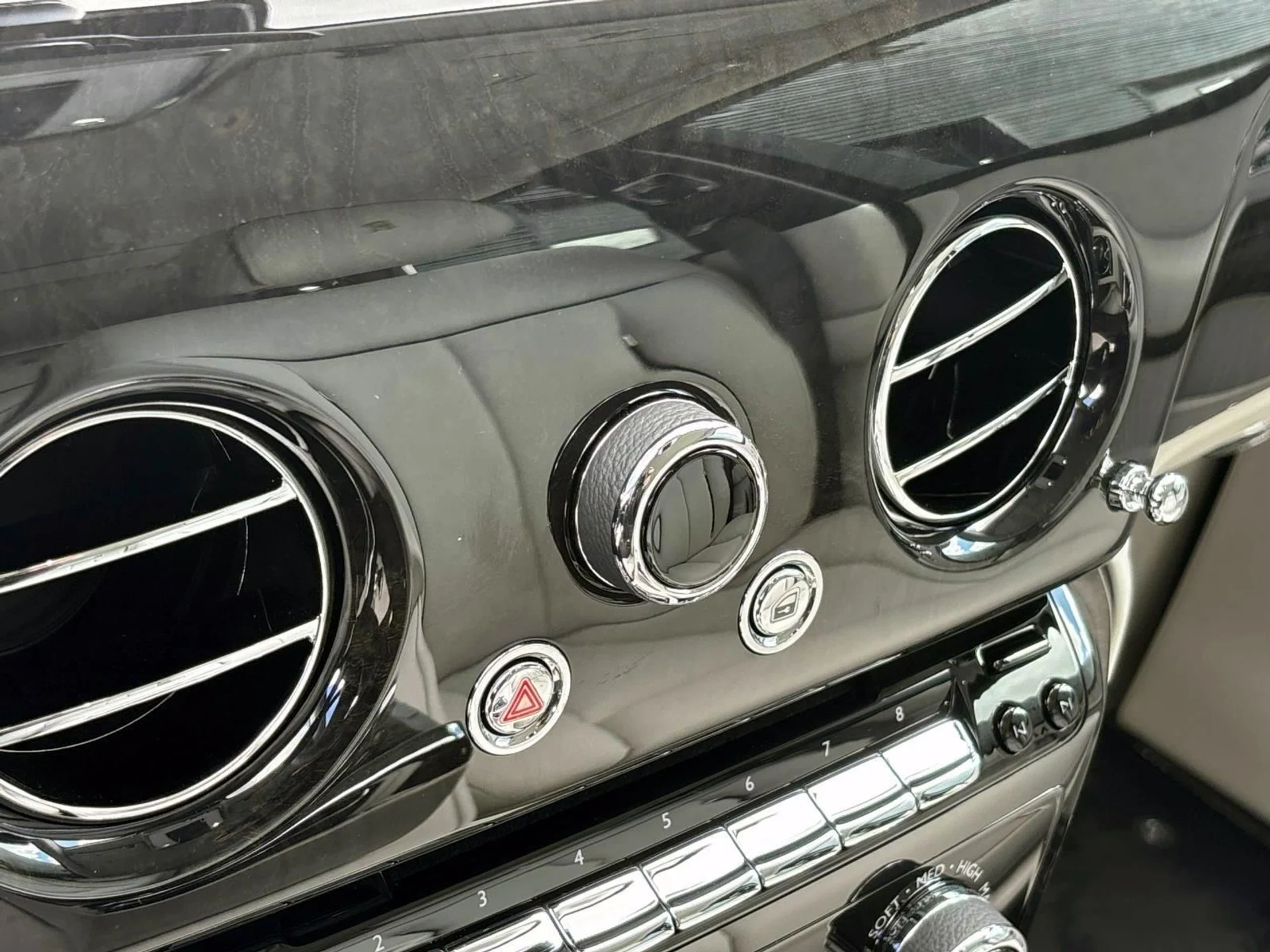 mph025_4151564478_16745af53feafd8ae68ea6d79627befdx_4b5a643fe3