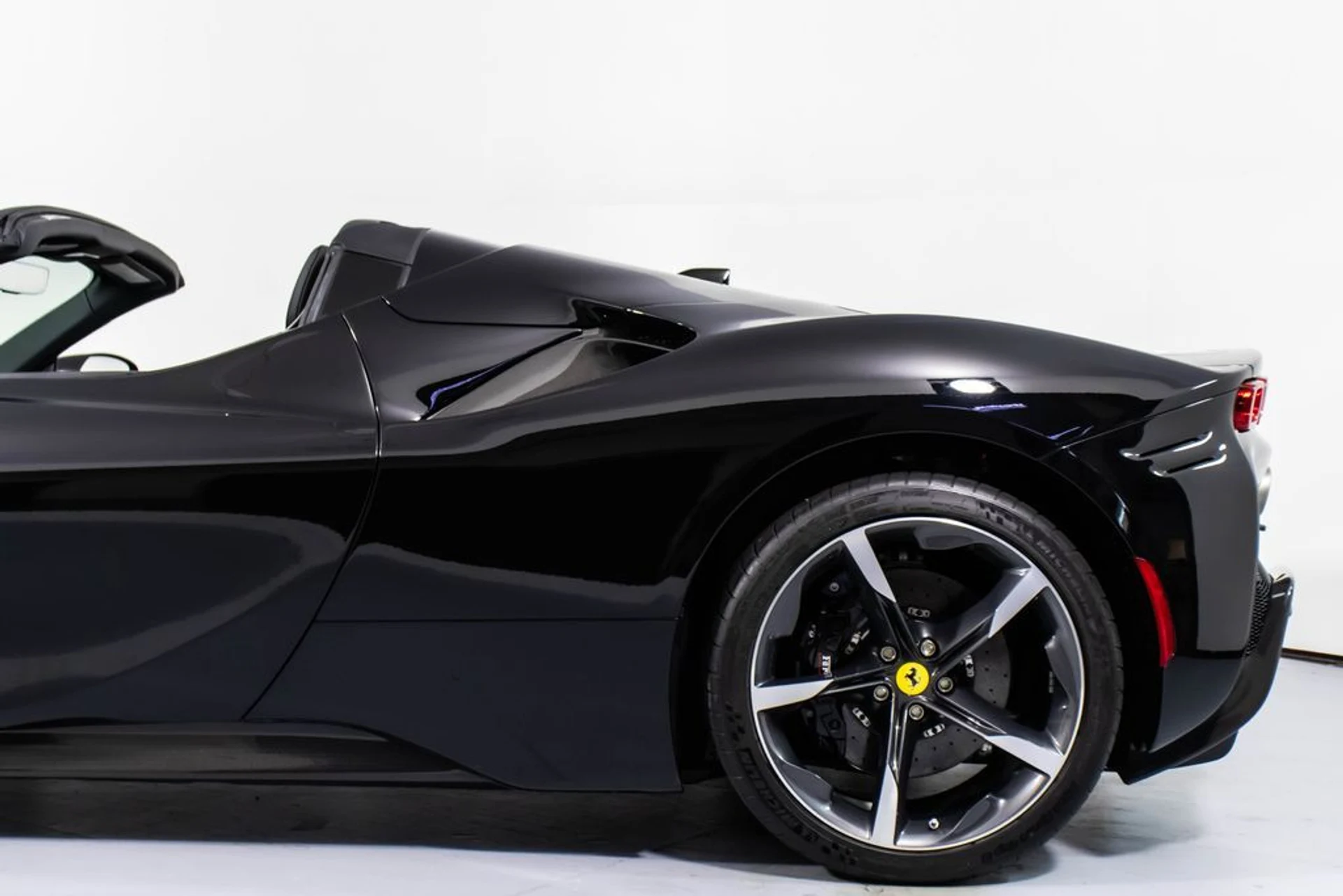 mph025_415172778_7ae9b32b54bfdbfe6ea06277e564f852x_bc581f44c7