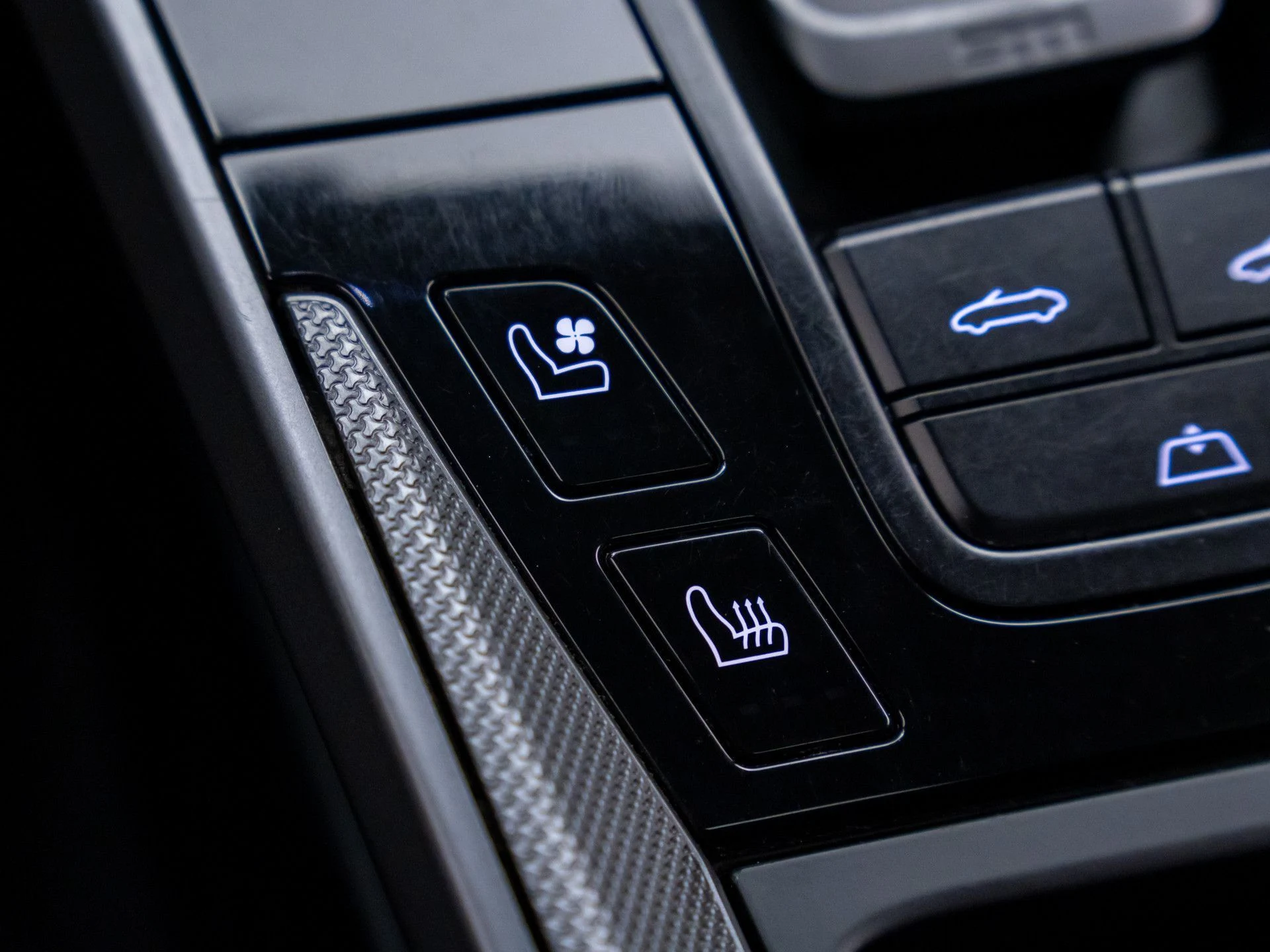 mph025_4155356928_68fae7fe014871637526bd4e28d8cdd6x_5f388852ab