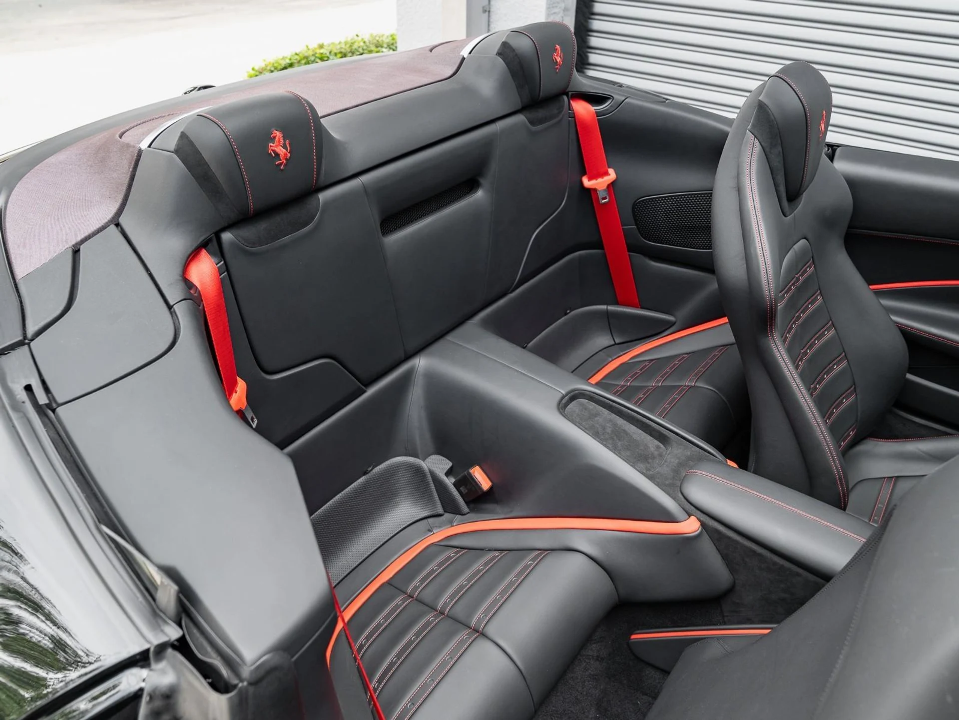 mph025_4155634122_Used_2025_Ferrari_Roma_Spider_1757020194_860955a05c