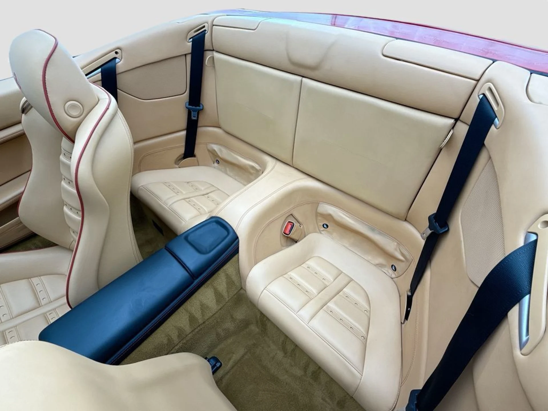 mph025_4156813440_used_2014_ferrari_california_2drconvertible_8119_22996020_26_1024_45cddcebf6