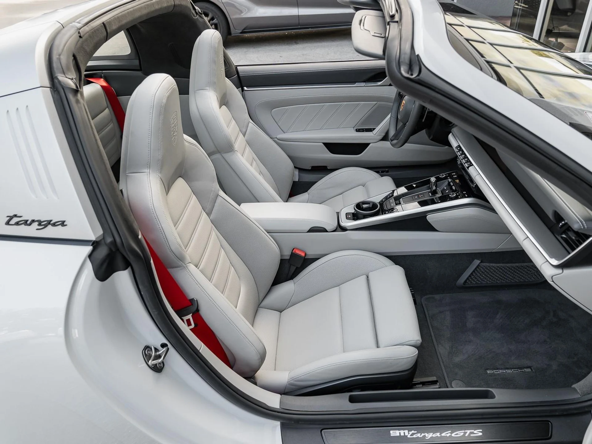 mph025_4158300009_Used_2023_Porsche_911_4_GTS_1764191340_361c65d670