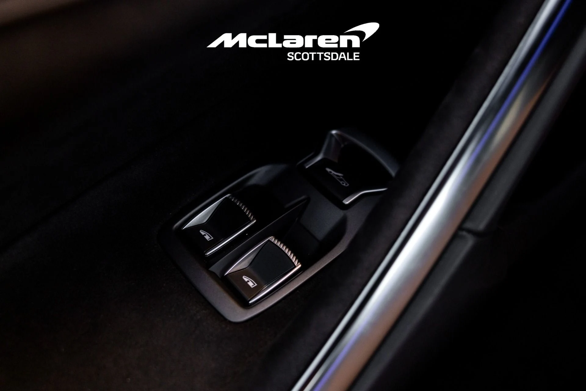 mph025_4163211309_Used_2025_MCLAREN_ARTURA_SPIDER_1729282262_d4543874d8