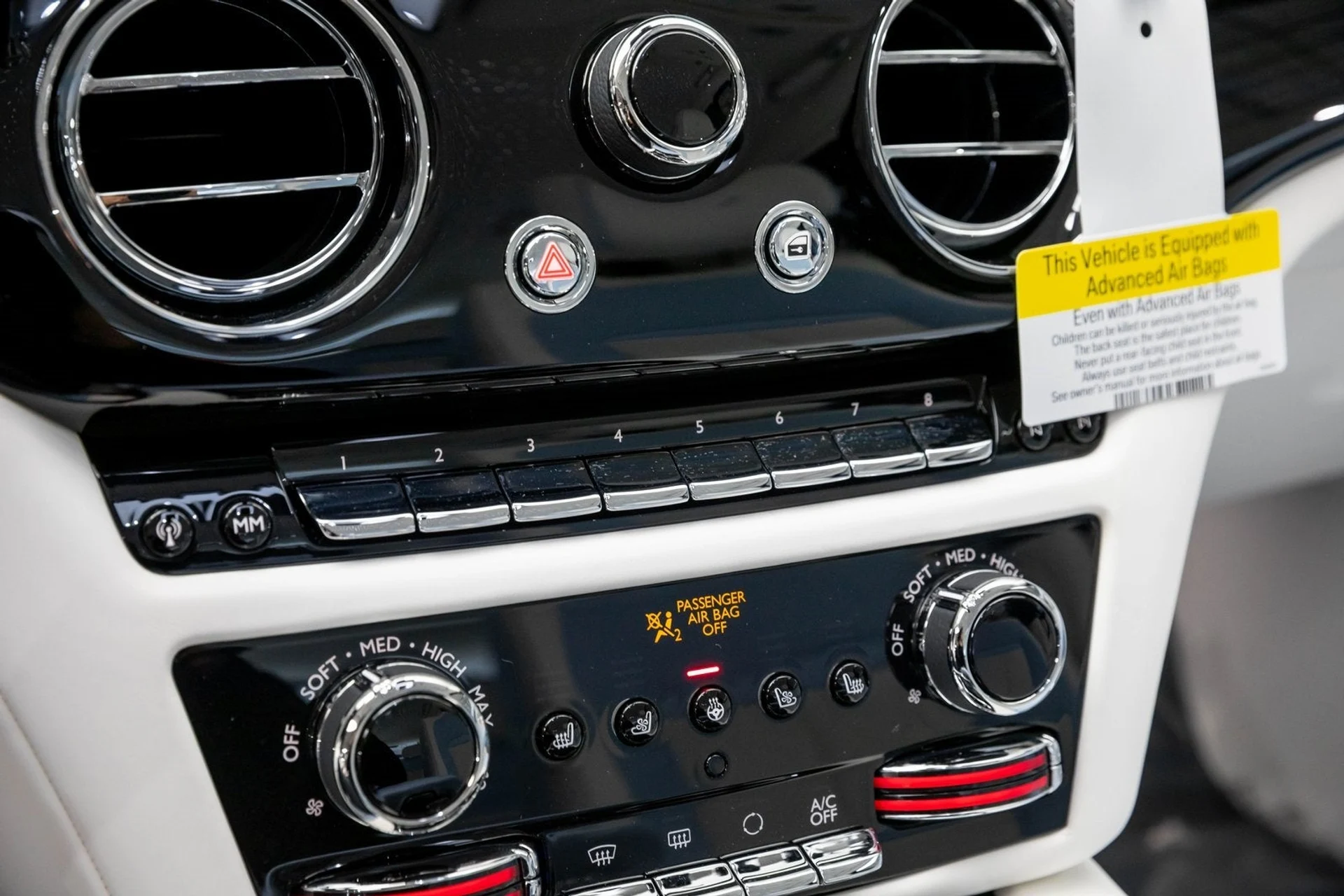 mph025_4167895415_26_5af52fdfe3