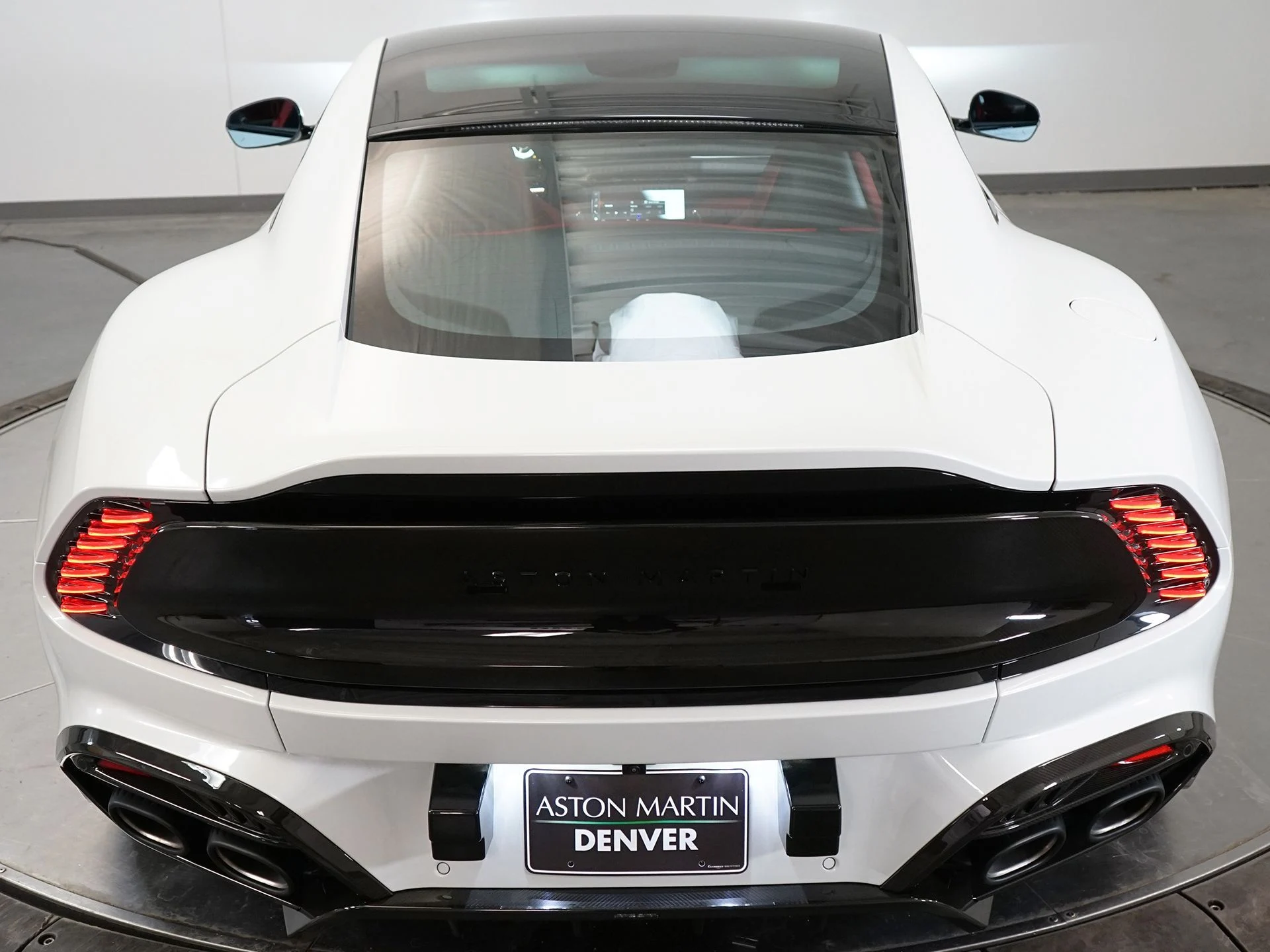 mph025_4170059949_611441a8e07b39006b0e4f28b1f1d975x_de94229079