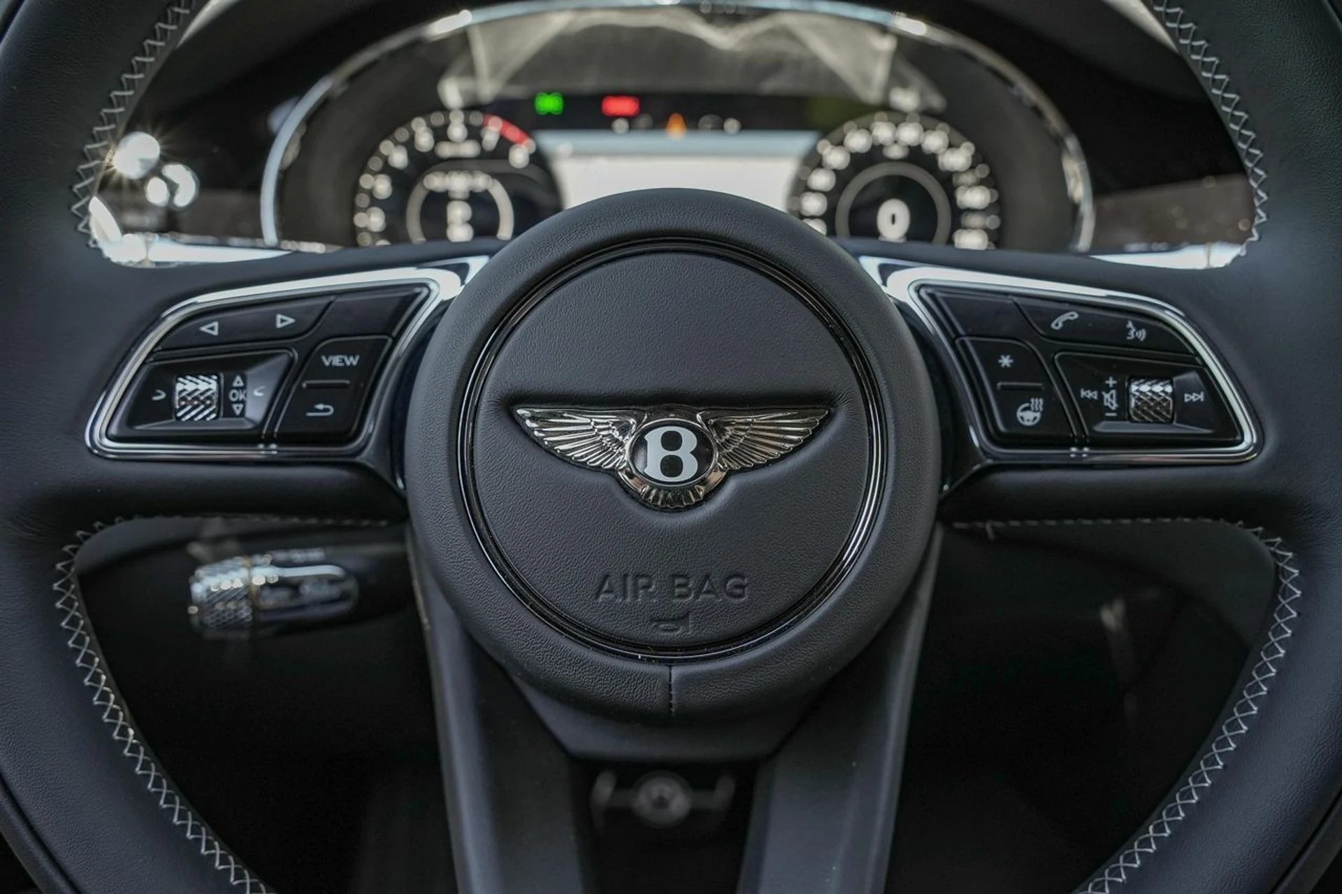 mph025_4172298902_Hi_Tech_Luxury_Imports_LLC_SCBBR_6_ZG_8_SC_021779_image_25_a4796bdb2b