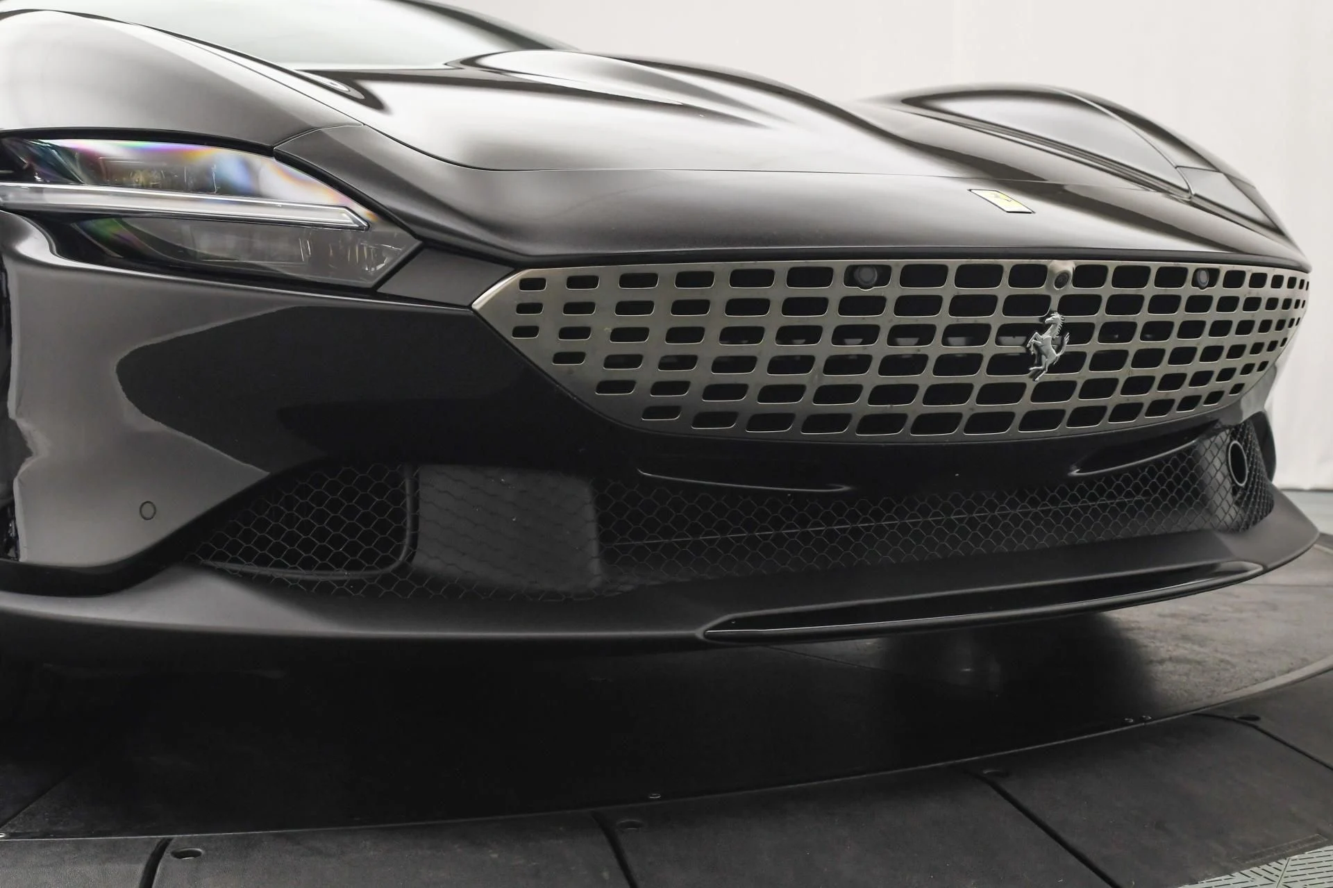 mph025_4174763992_Used_2024_Ferrari_Roma_1755159528_1fad454a13