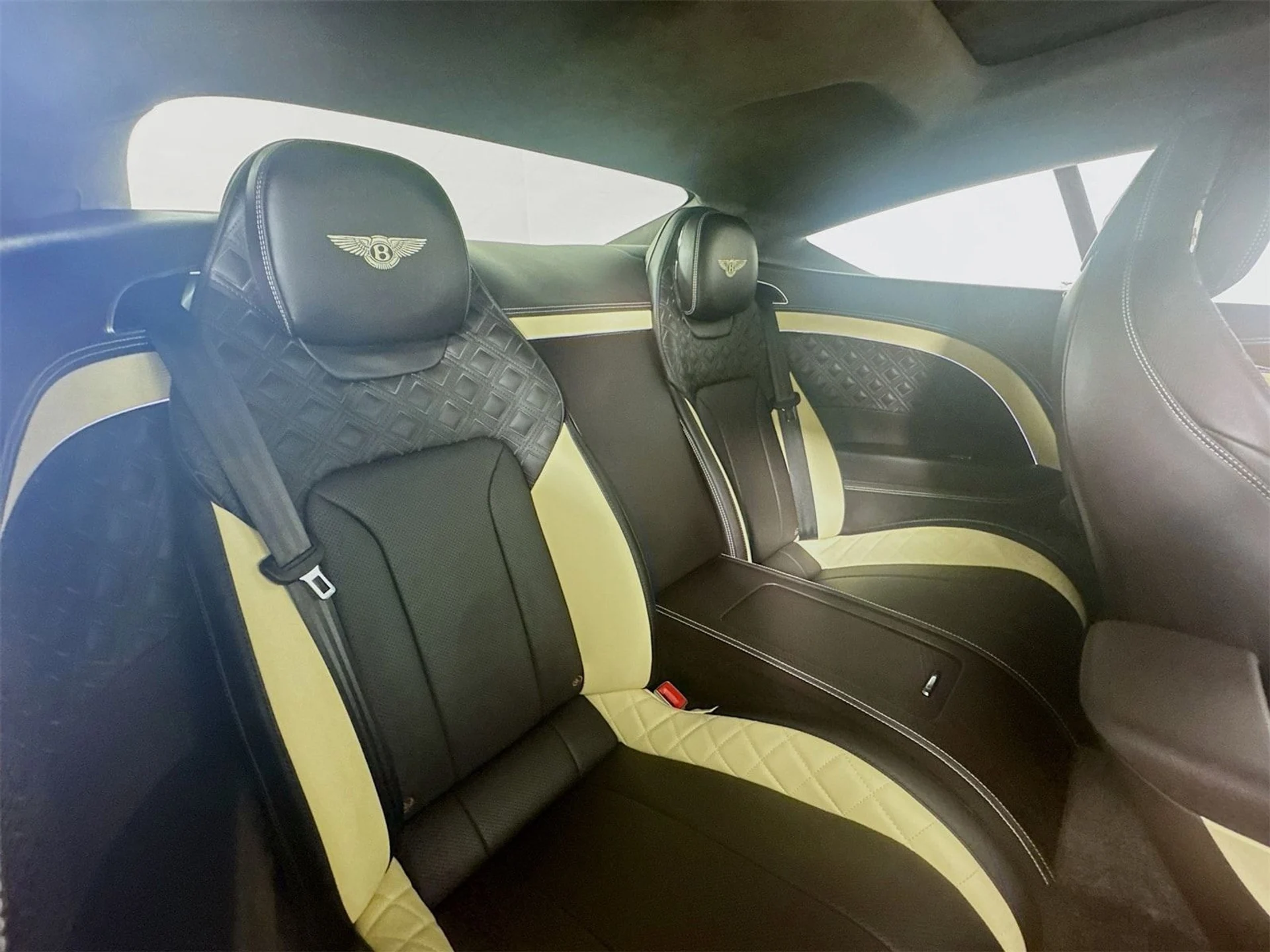 mph025_4174988002_cb5a8acb09d1f8e8efce795a58be63d0x_a7b1e4db71