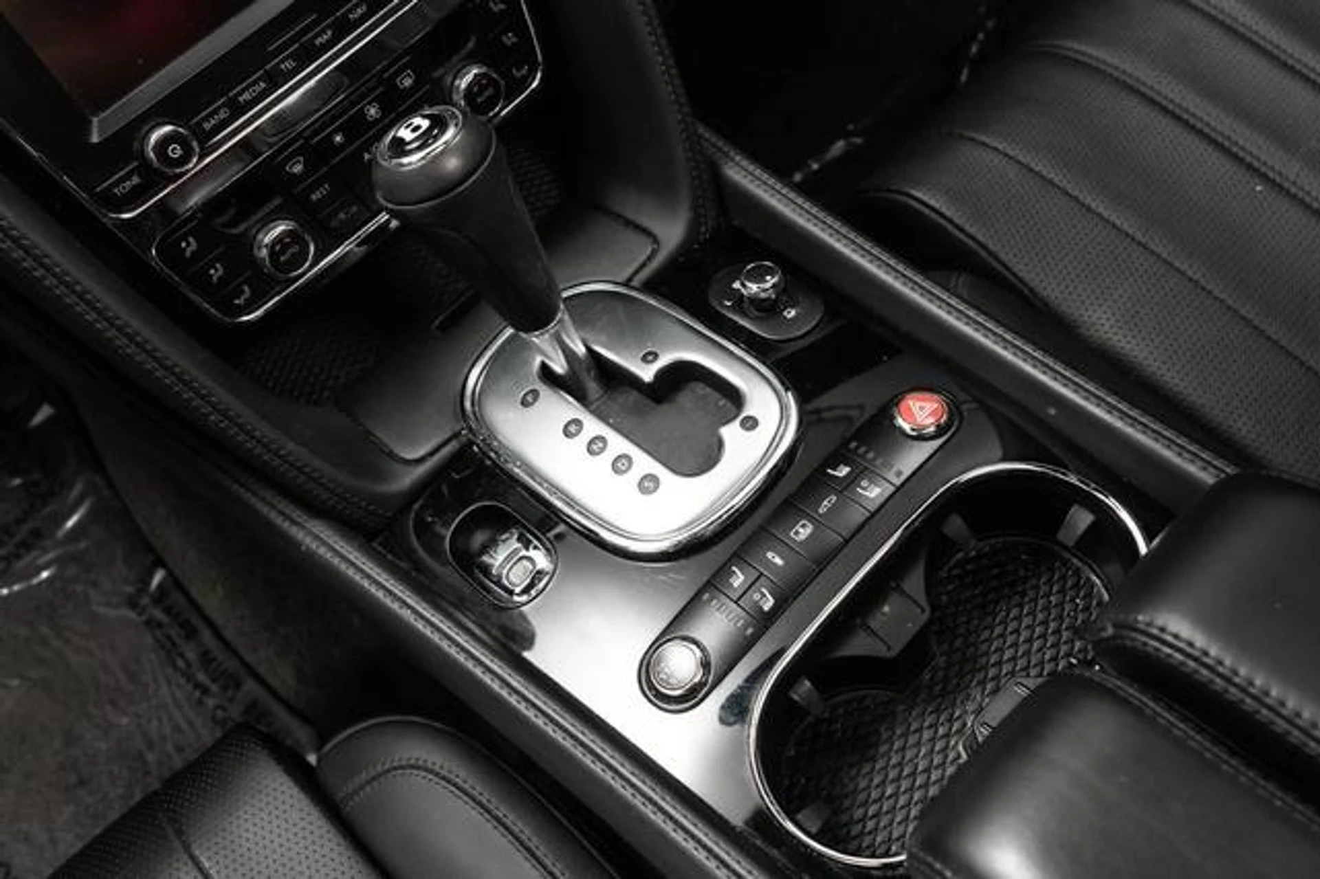 mph025_417619933_t_DG_8x_A_Yi_C_Nafu_T78da3_Mkx7_Mw_MU_3e31c7773f