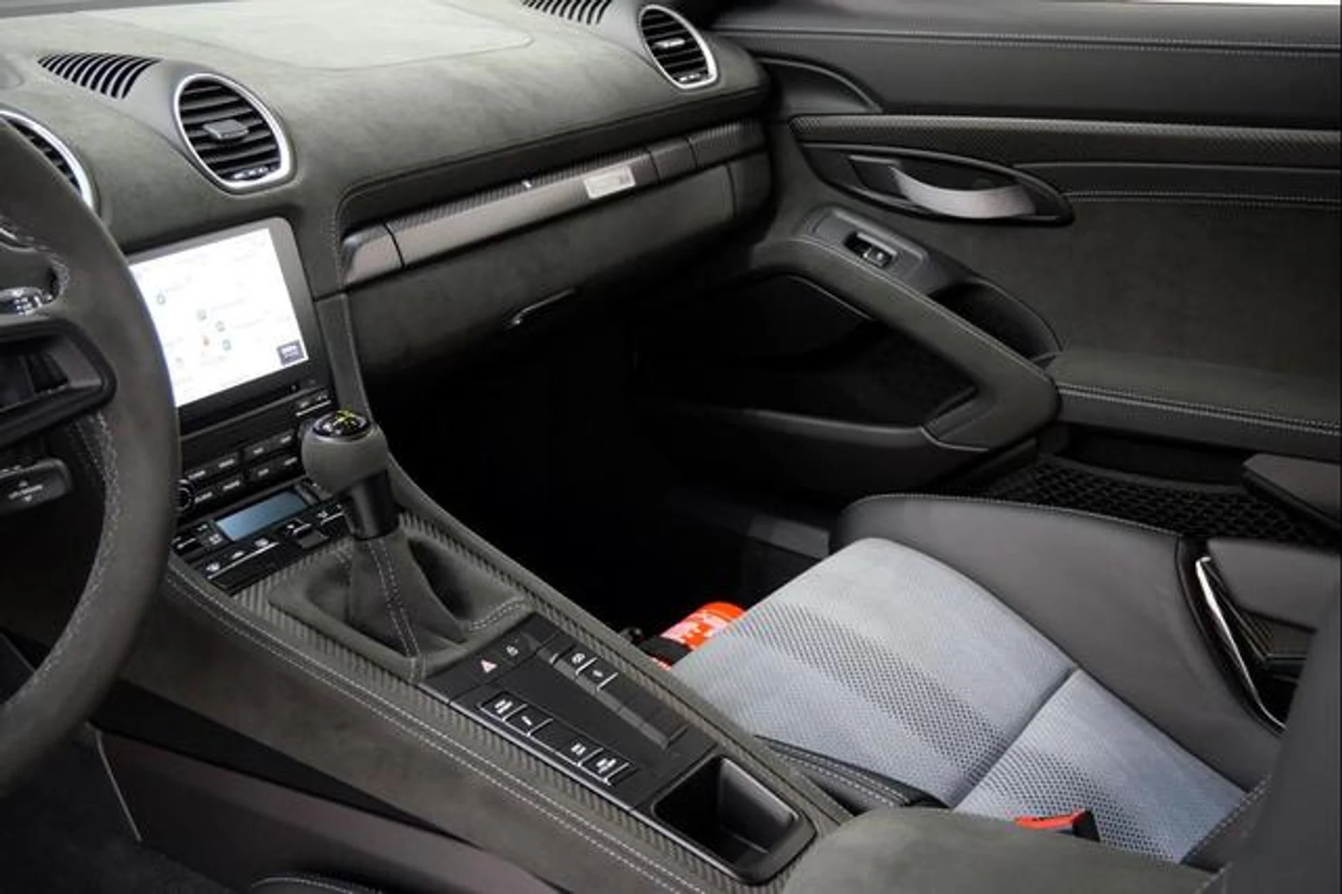 mph025_4180108731_He9_L_p_D_Kq_Y_Uc_B_Ar_Eb_VU_2_T_Gz_M1z_M_7fe641fb40