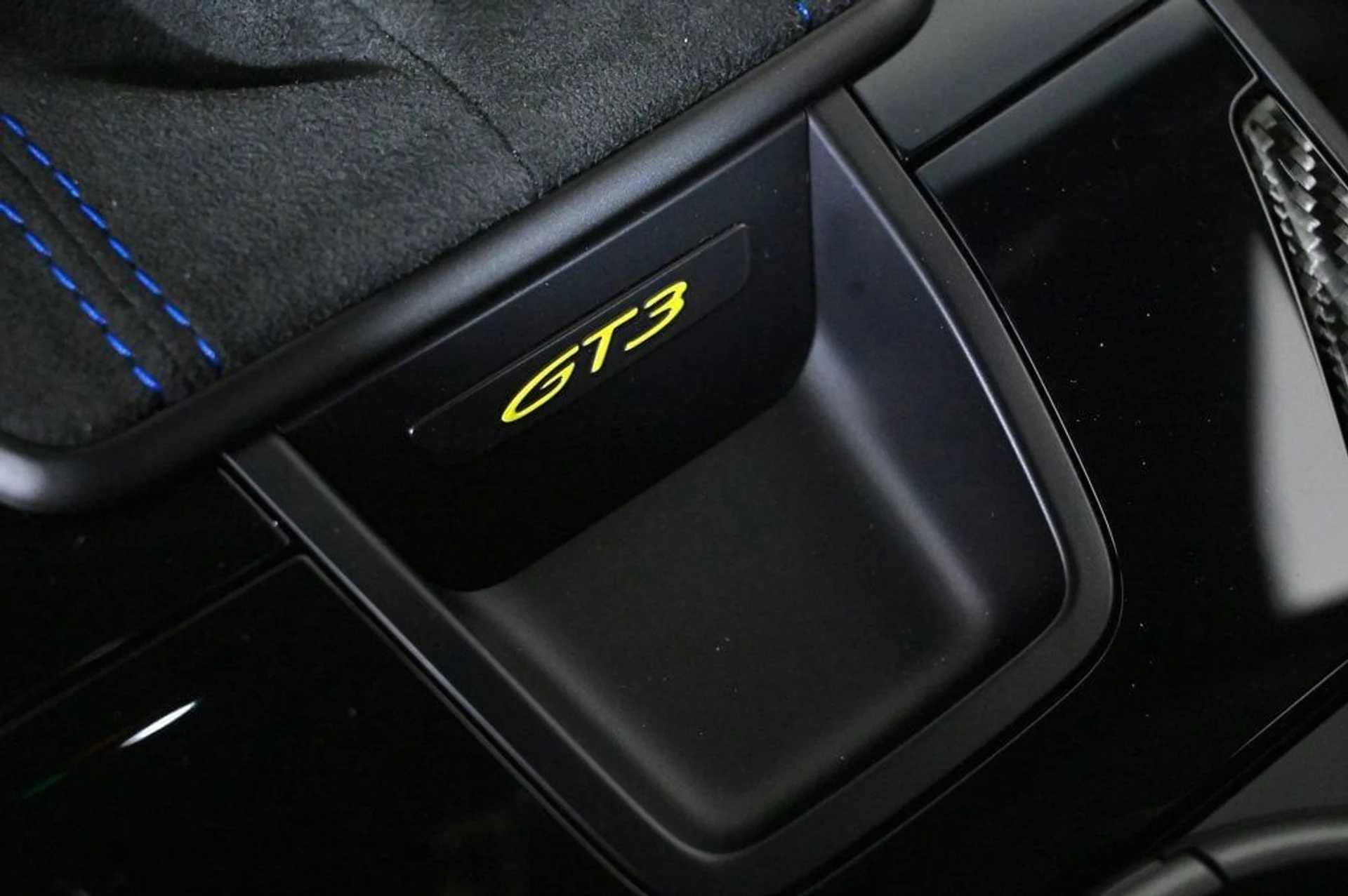 mph025_418114594_06e64aa7633a4a3aa5947691d44d41b4_8c55645334