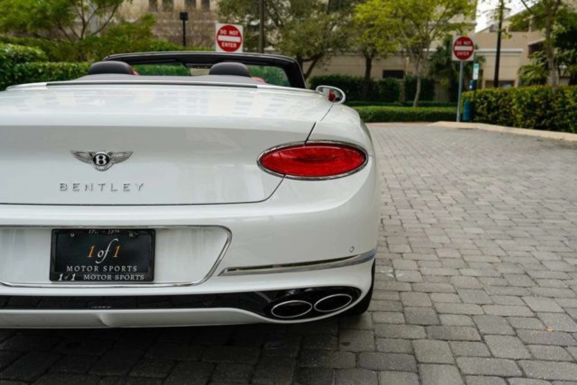 mph025_4182429486_22981563_26_640_6c4f9da196