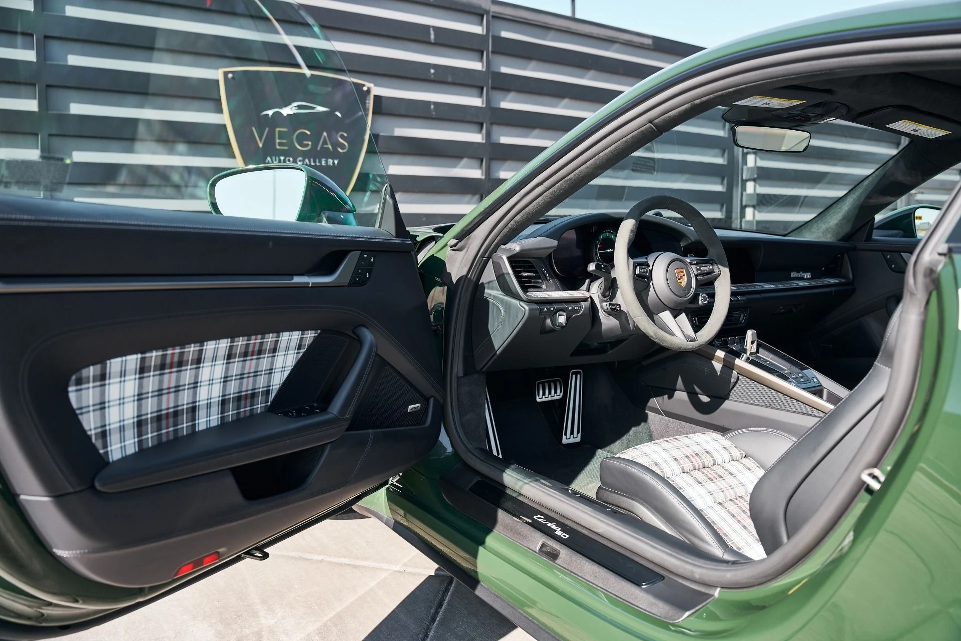 mph025_4185347501_Used_2025_Porsche_911_Turbo_S_1763075493_77033b1ac5