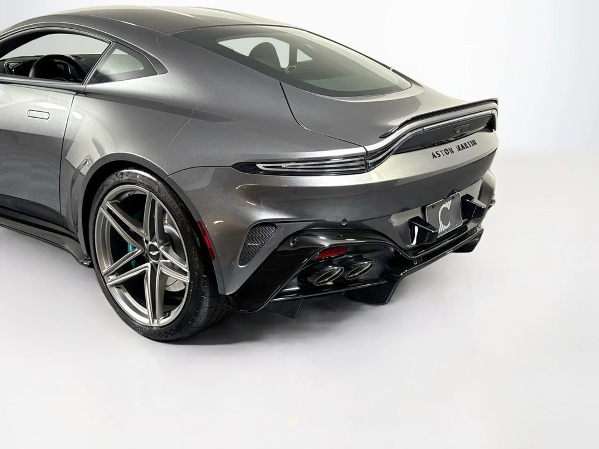mph025_4185732961_new_2026_aston_martin_vantage_scoupe_11350_23038308_26_1024_5cb3dfa762
