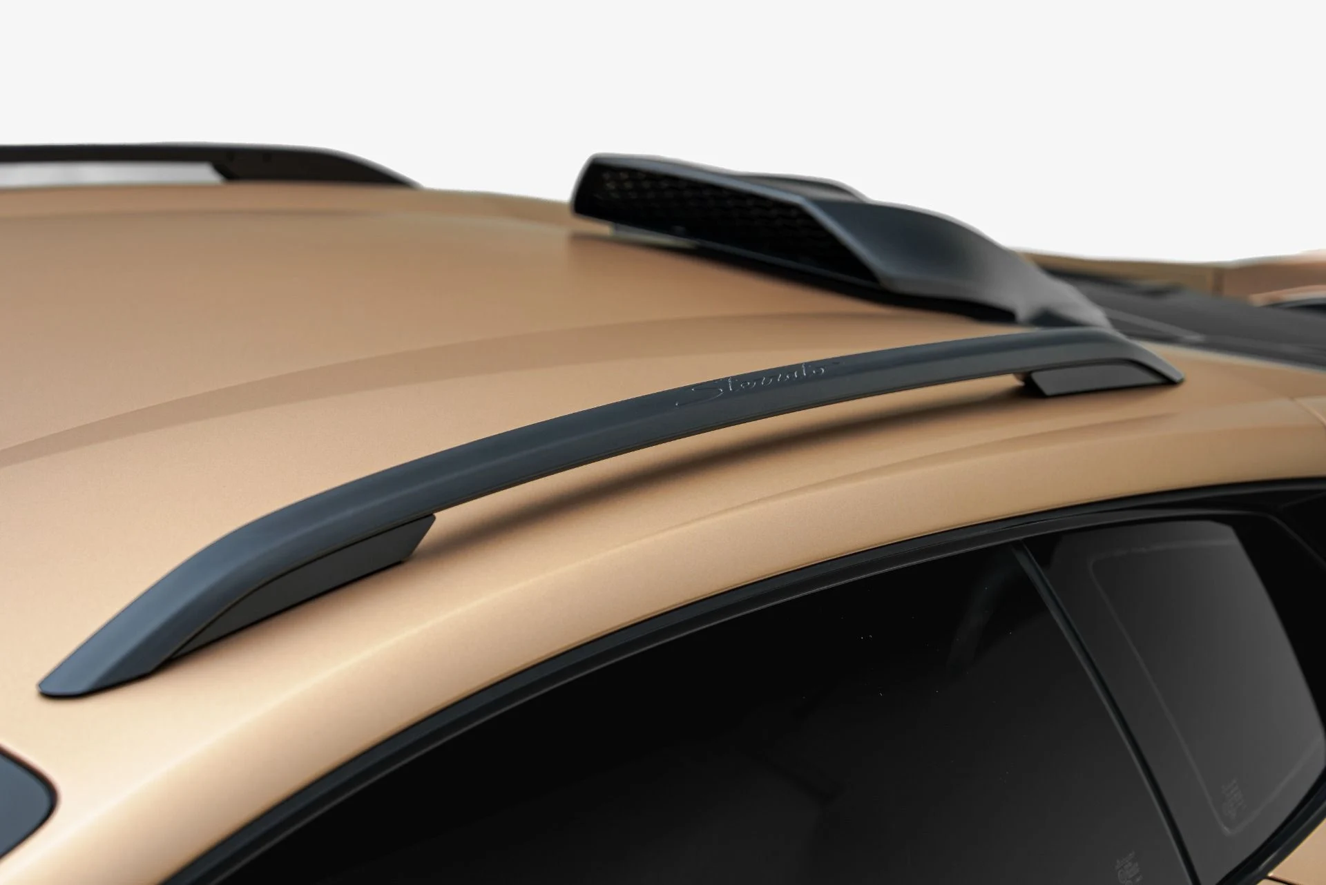 mph025_4189465954_Used_2024_Lamborghini_Huracan_Sterrato_1786041505_2300632141