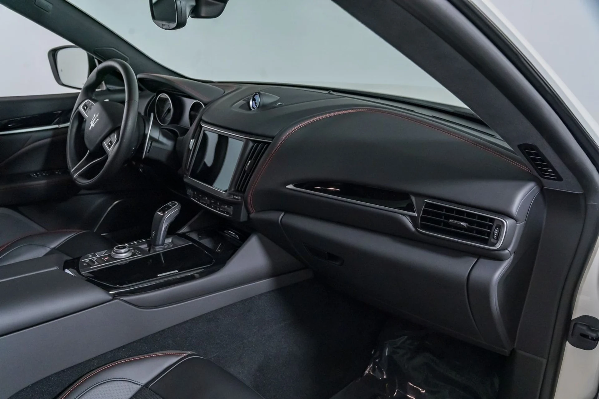 mph025_4192799719_6701a2a4b0c44f7e82a5a68f1dd1b87a_d7c290ba68